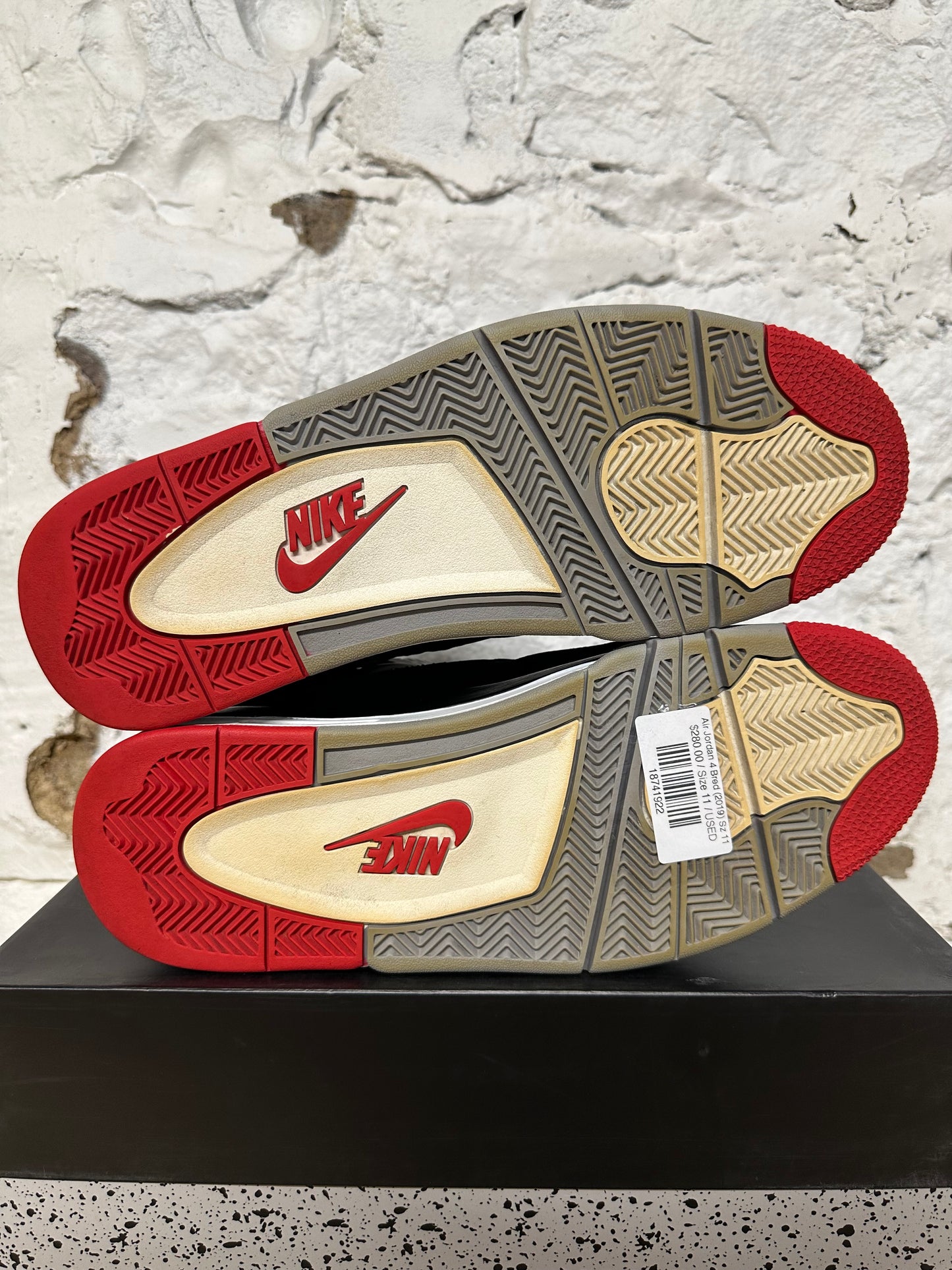 Air Jordan 4 Bred (2019) Sz 11