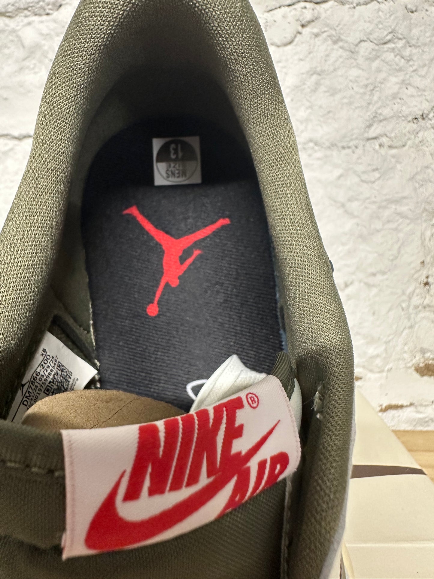 Air Jordan 1 Low Travis Scott Medium Olive Sz 13 DS