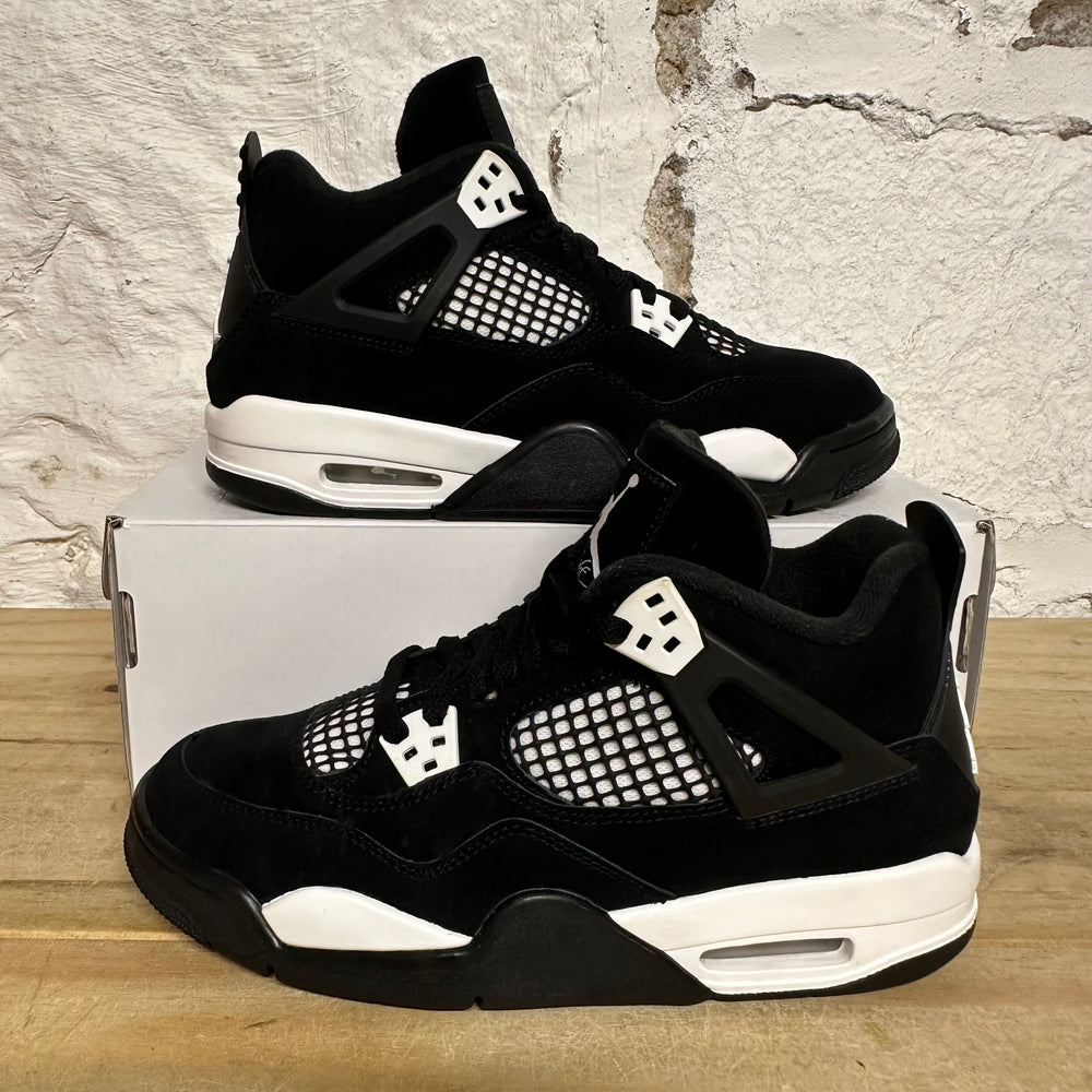 Air Jordan 4 White Thunder Sz 7Y