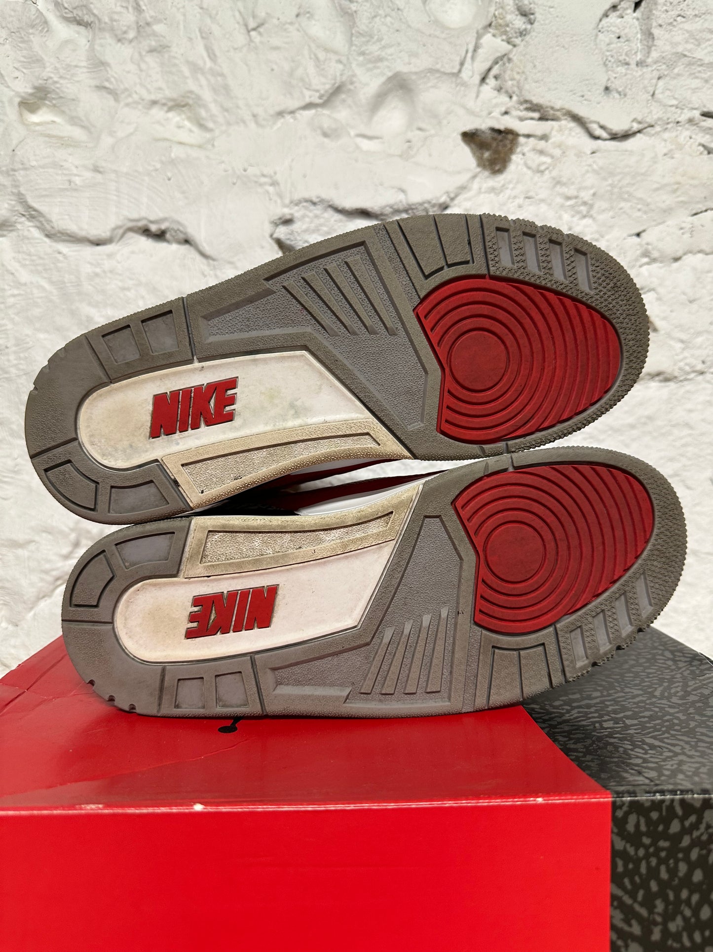 Air Jordan 3 Unite Sz 8.5