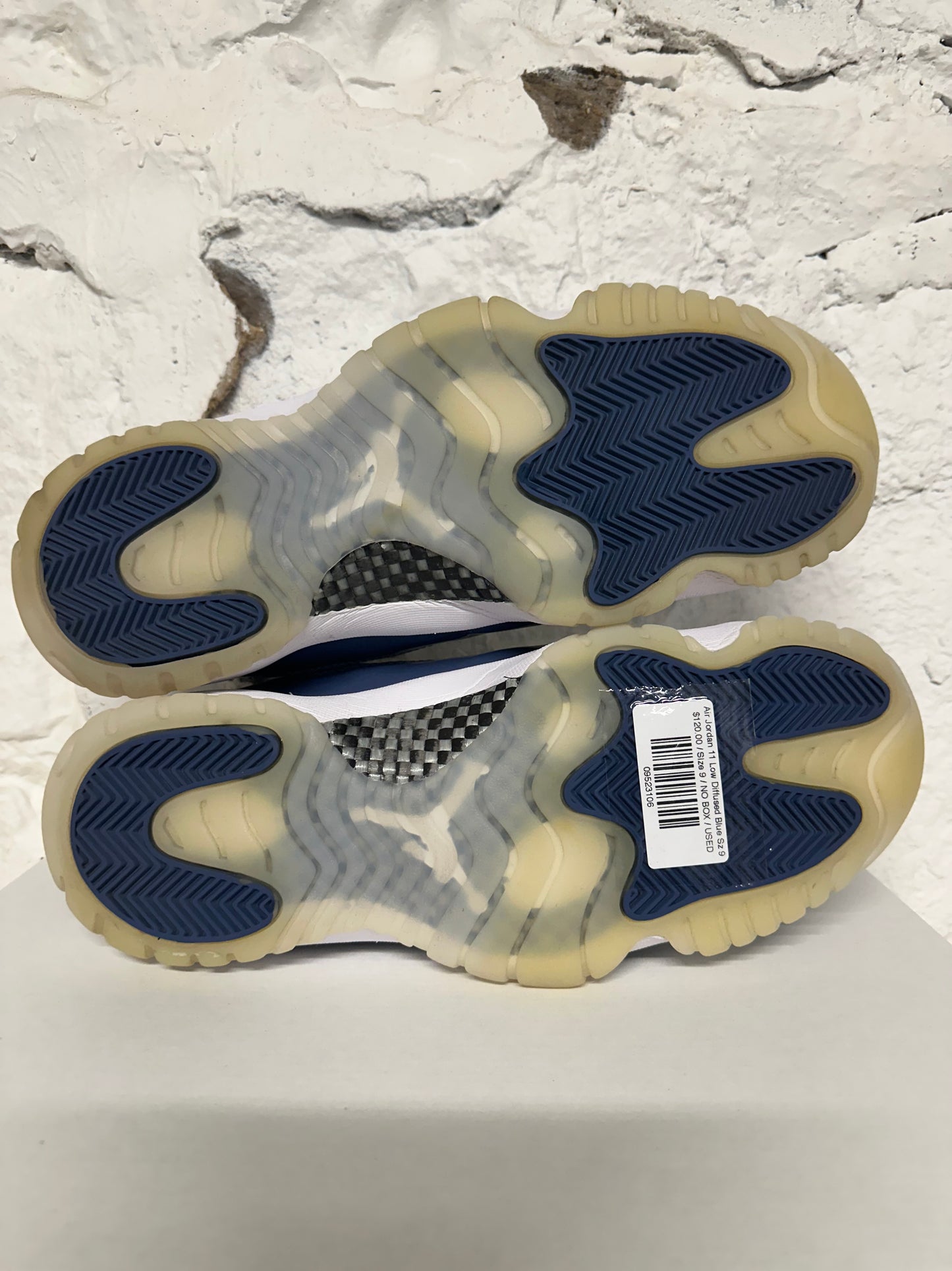 Air Jordan 11 Low Diffused Blue Sz 9