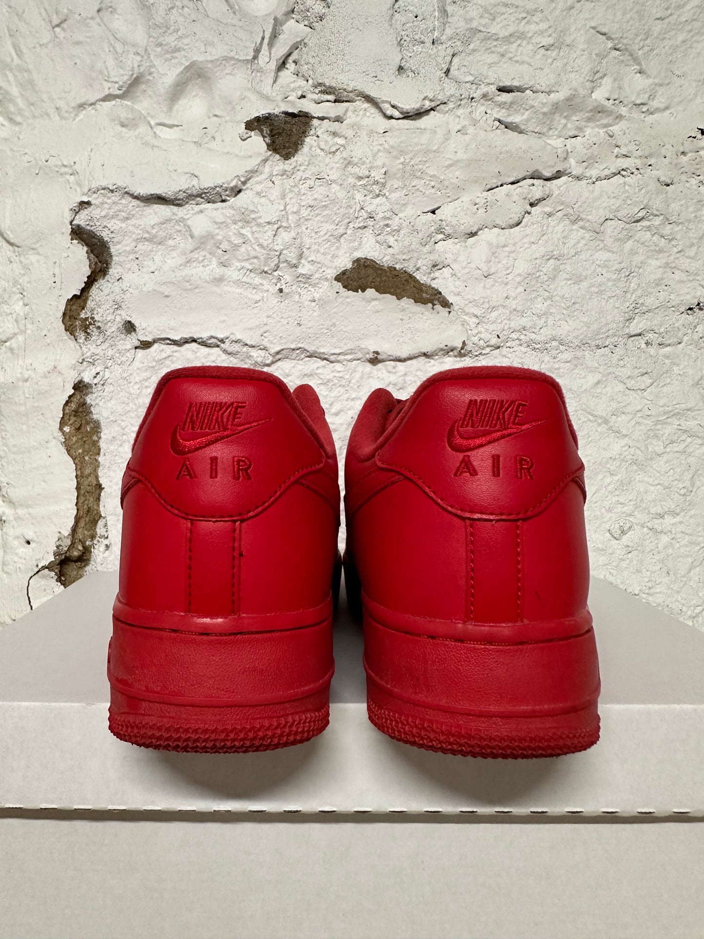Nike Air Force 1 Triple Red Sz 9