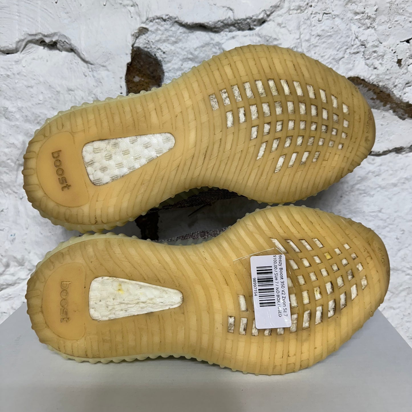 Yeezy 350 V2 Zyon Sz 7