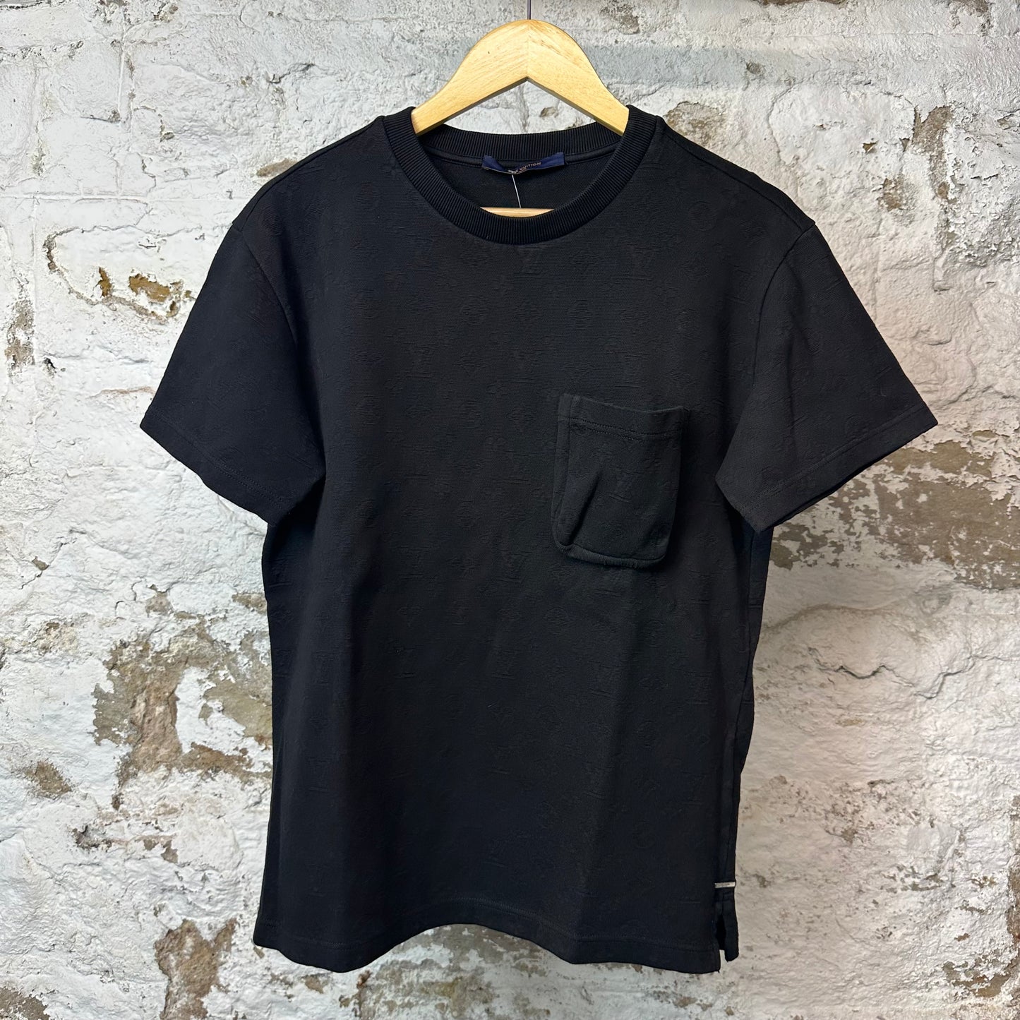 Louis Vuitton Black Monogram Pocket T-shirt Sz S