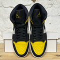 Air Jordan 1 Mid Black Yellow Toe Sz 8.5