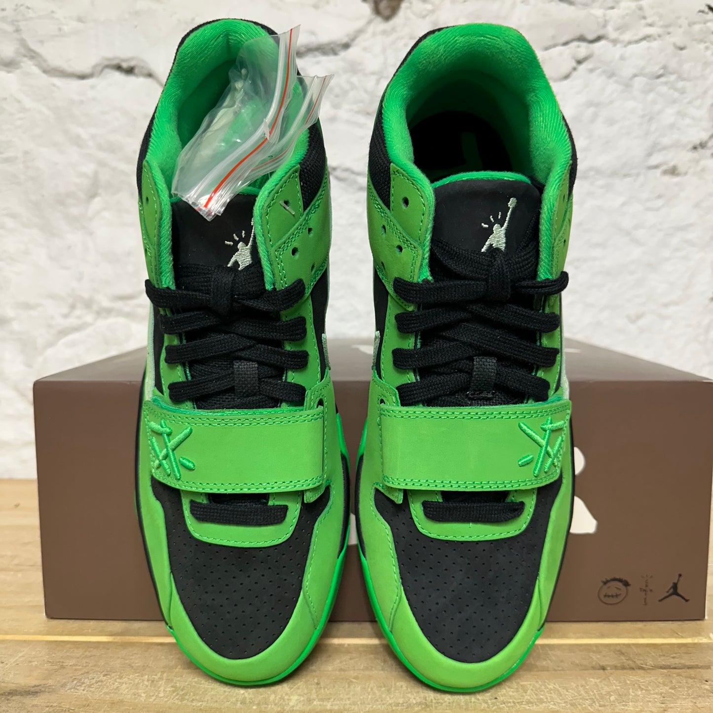 Jordan CJ1 T-Rexx Travis Scott Green Spark Sz 10 DS