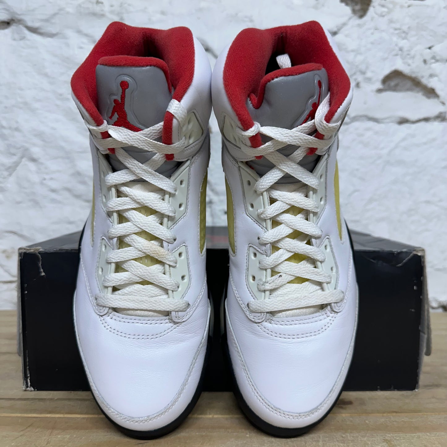 Air Jordan 5 Fire Red Silver Tongue Sz 8.5