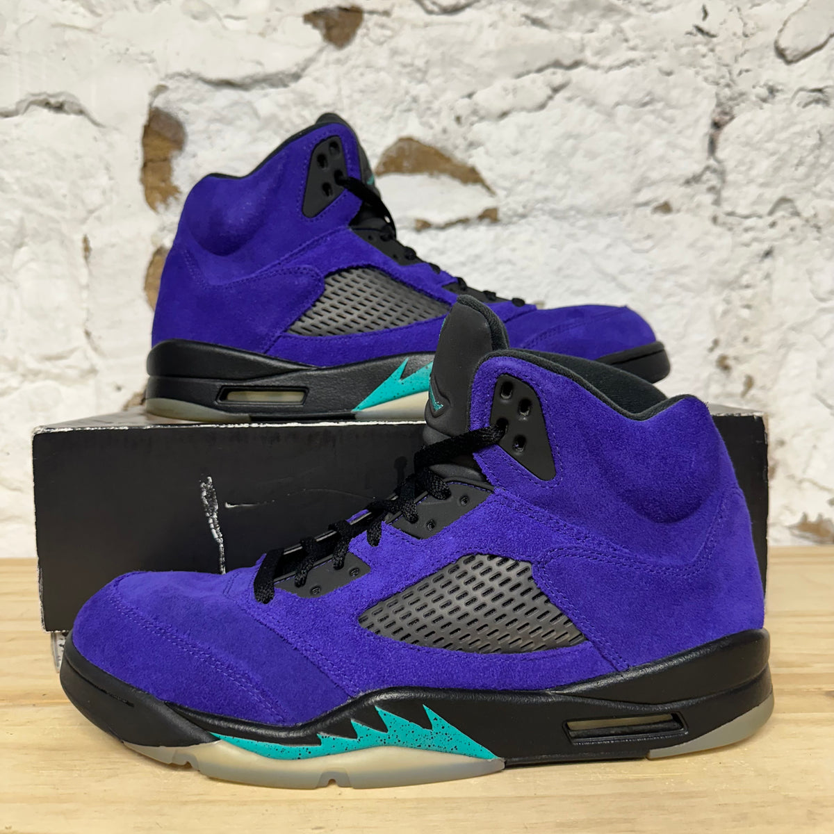 Air Jordan 5 Alternate Grape Sz 11.5