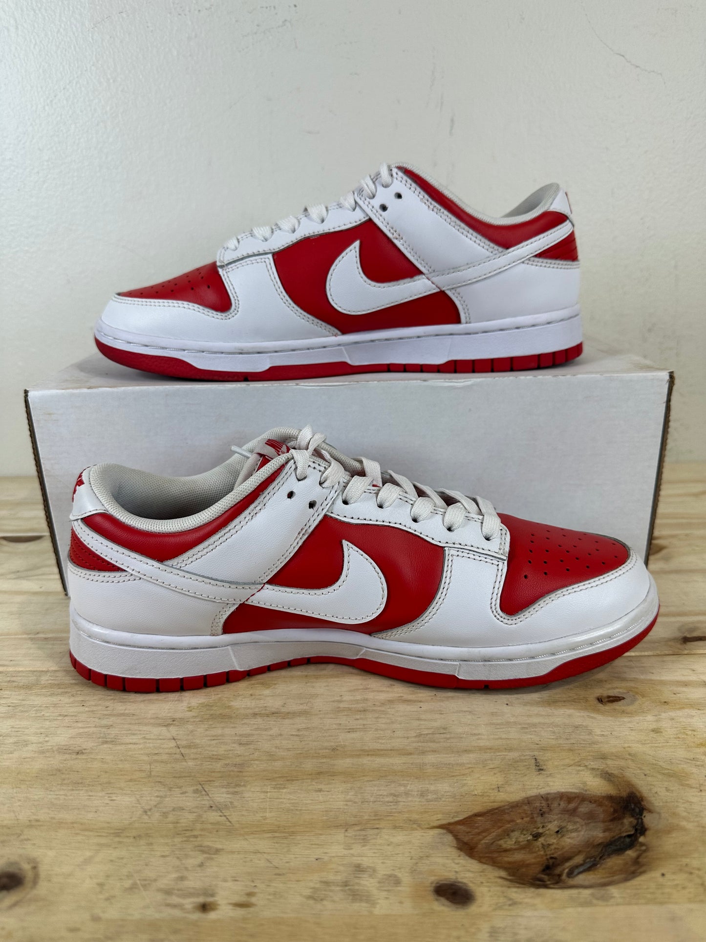 Nike Dunk Low Championship Red Sz 9.5