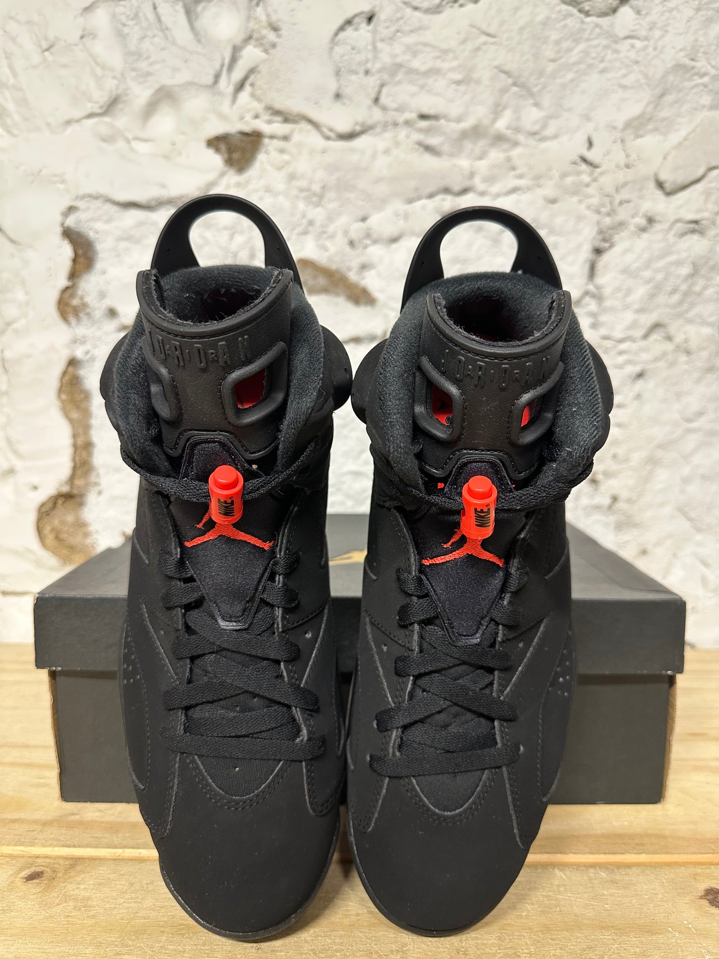 Air Jordan 6 Infrared Black (2019) Sz 10 (B-Grade)