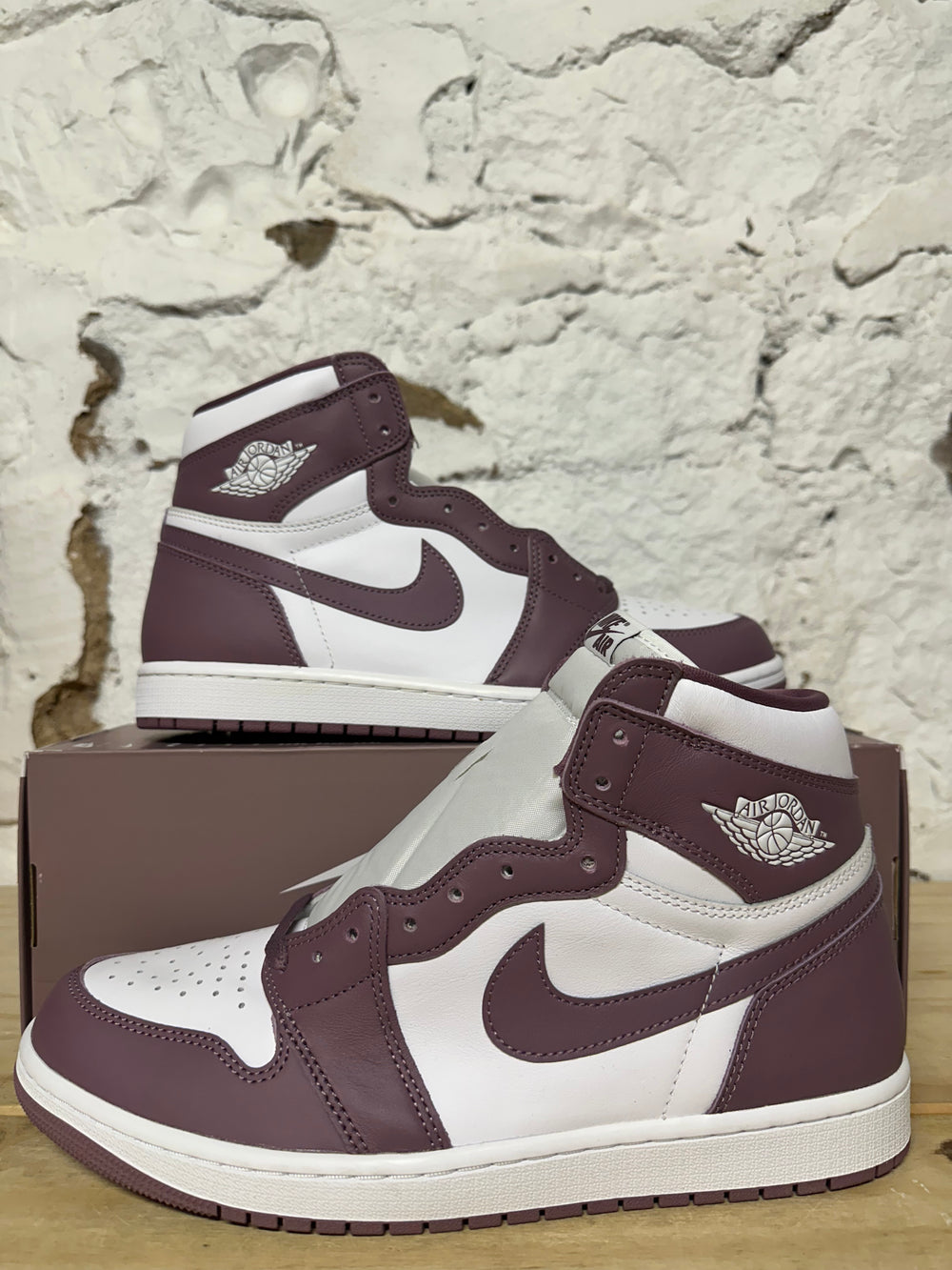 Air Jordan 1 Mauve Sz 11 DS