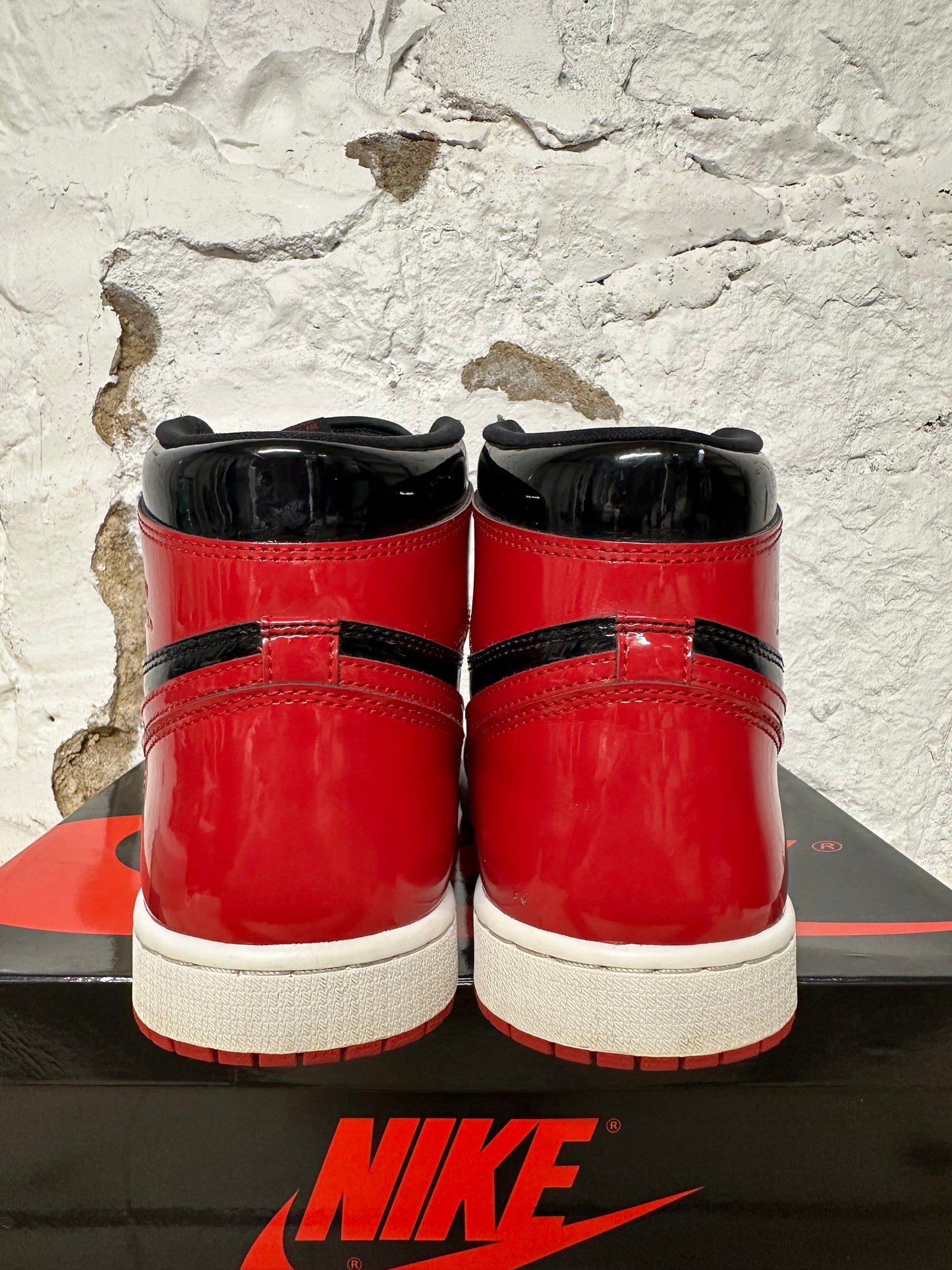Air Jordan 1 High Patent Bred Sz 11