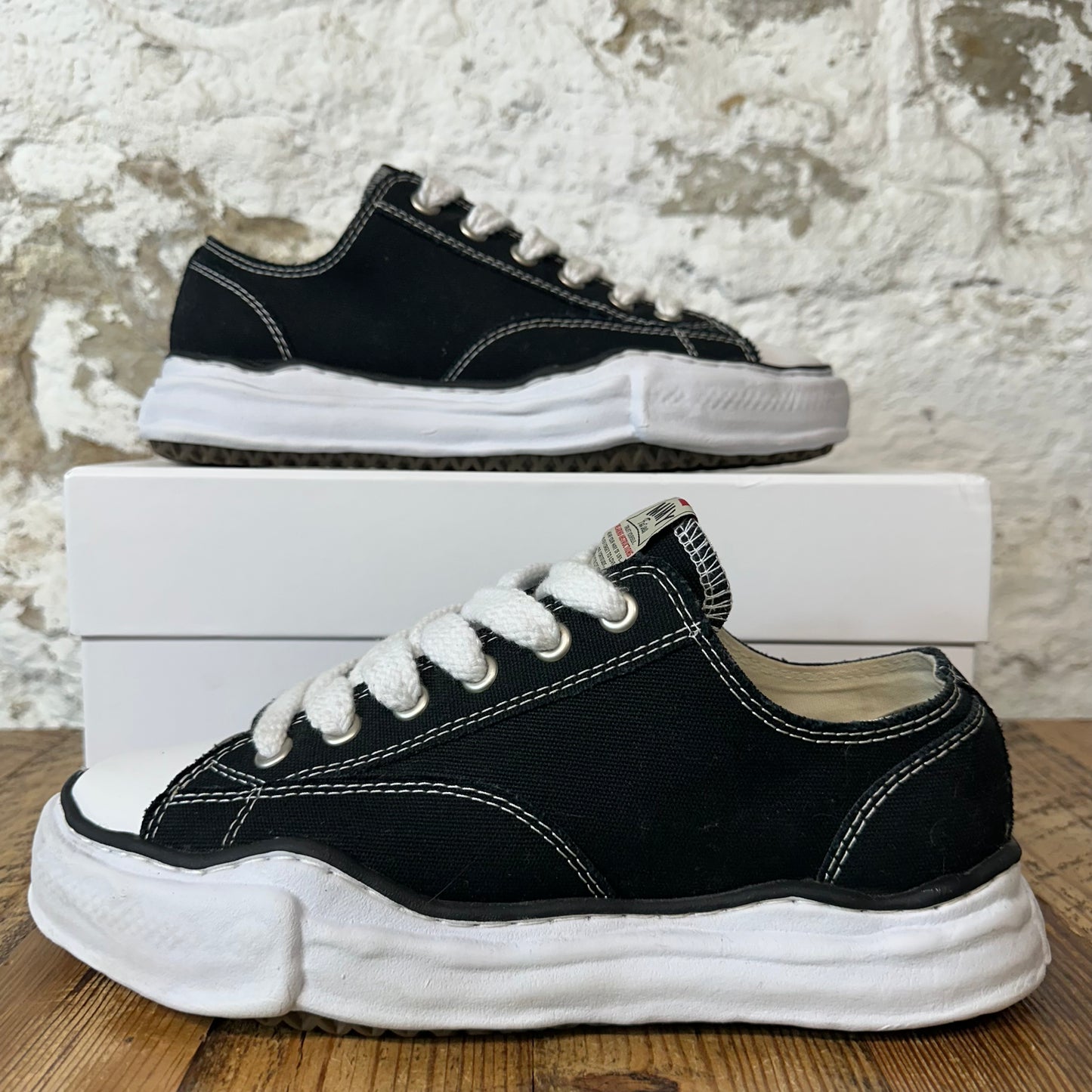 Maison Mihara Black White Peterson Sneaker Sz 9 (42)