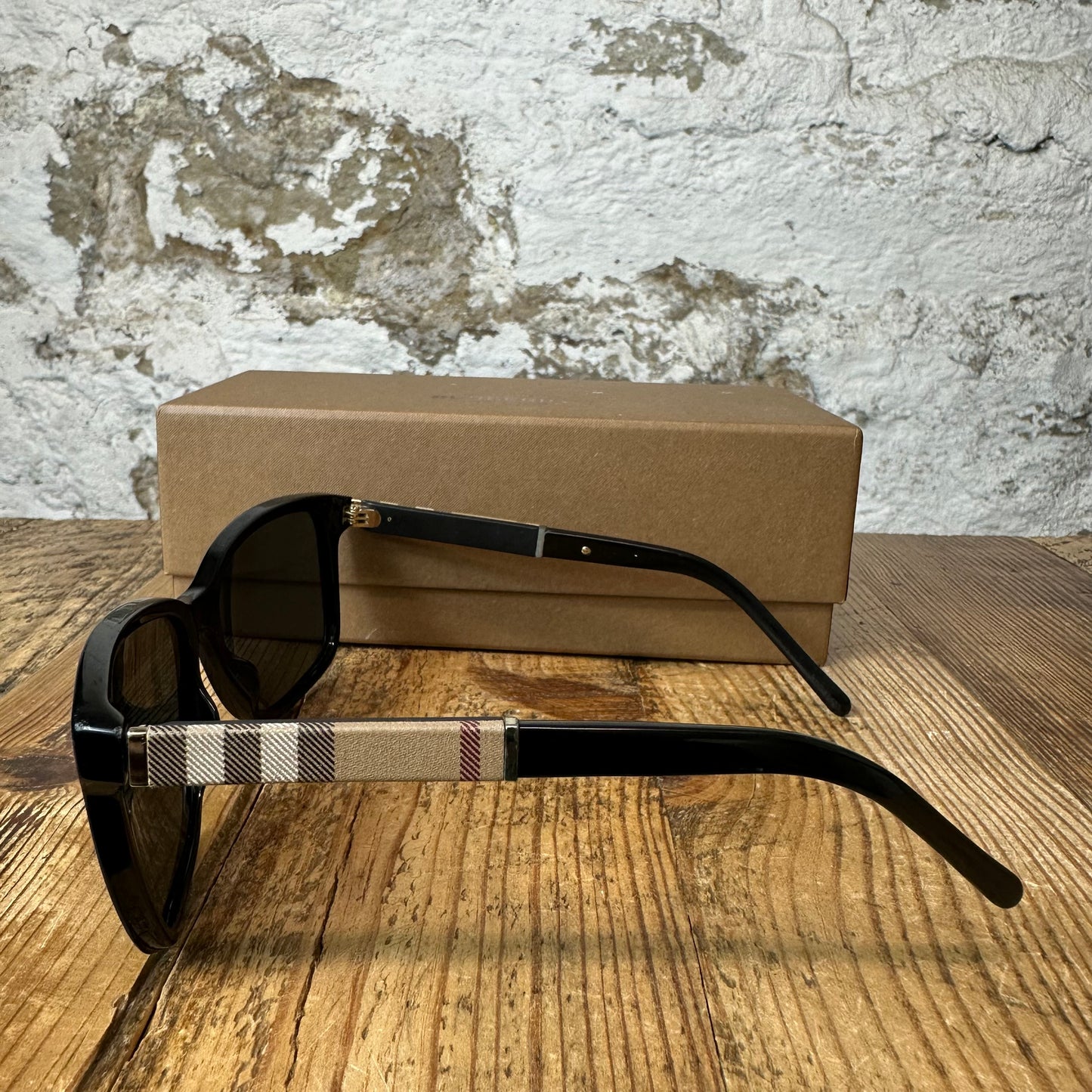 Burberry Black Tan Plaid Sunglasses W/ Box