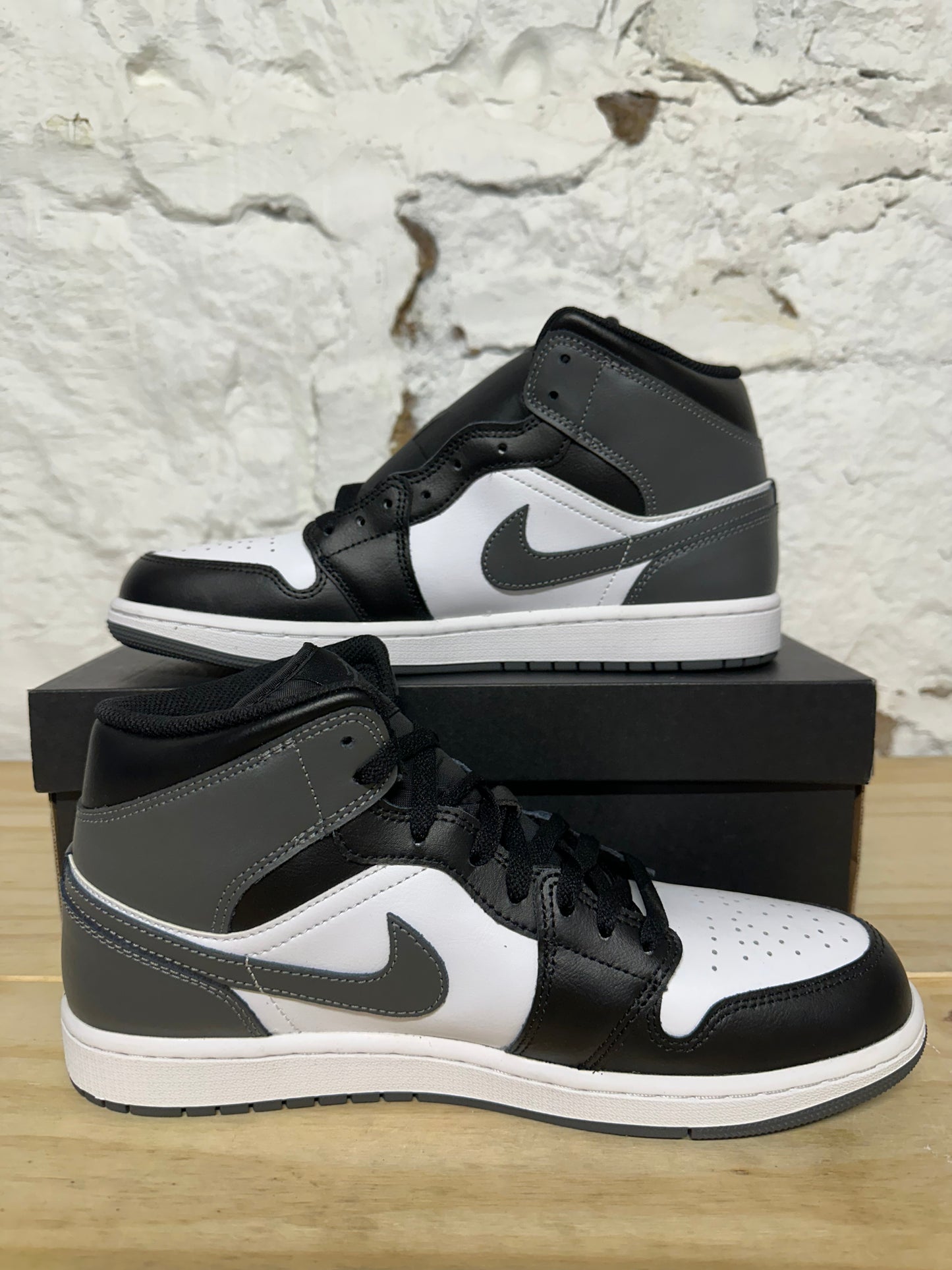 Air Jordan 1 Mid Iron Grey Sz 10.5 DS
