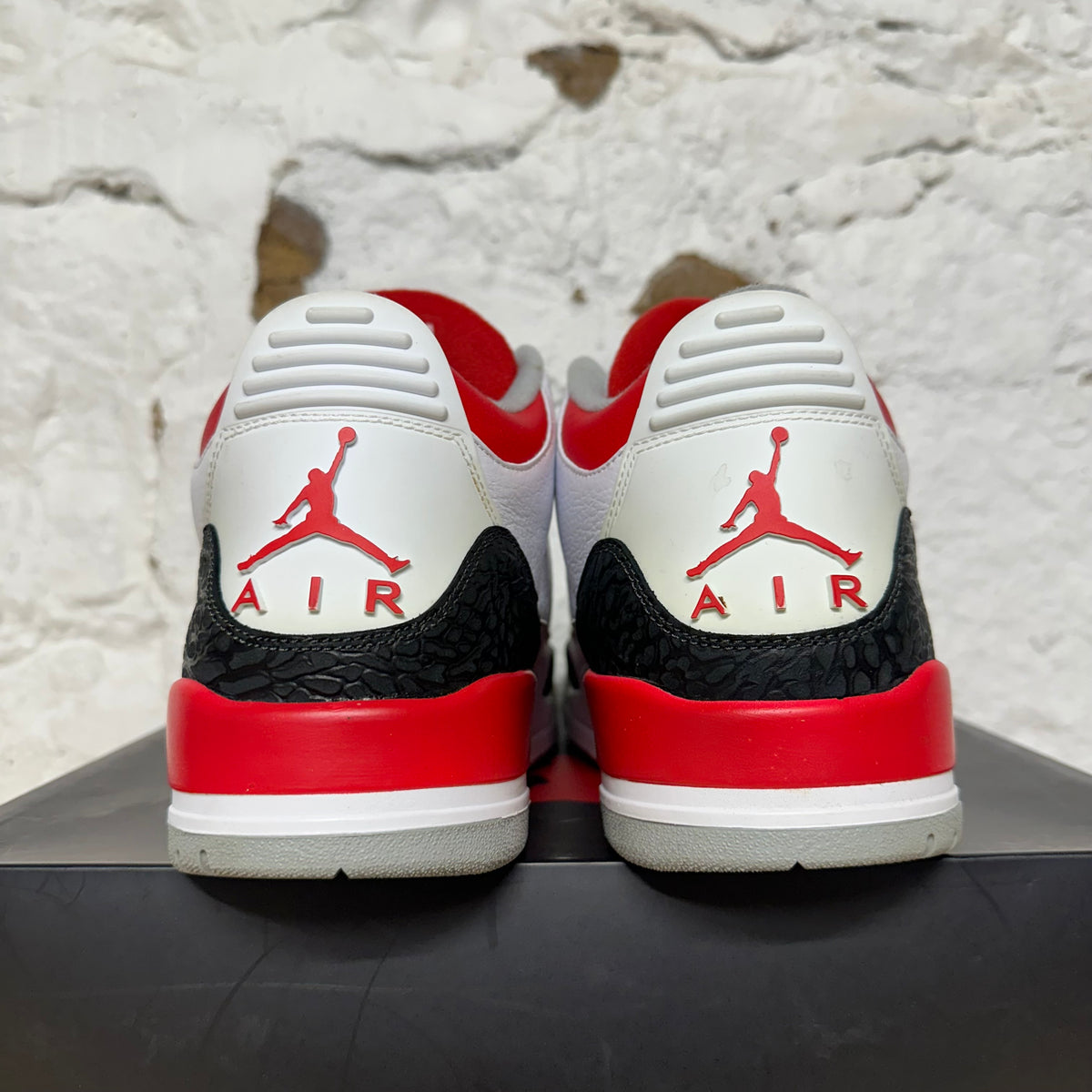 Air Jordan 3 Fire Red (2013) Sz 12