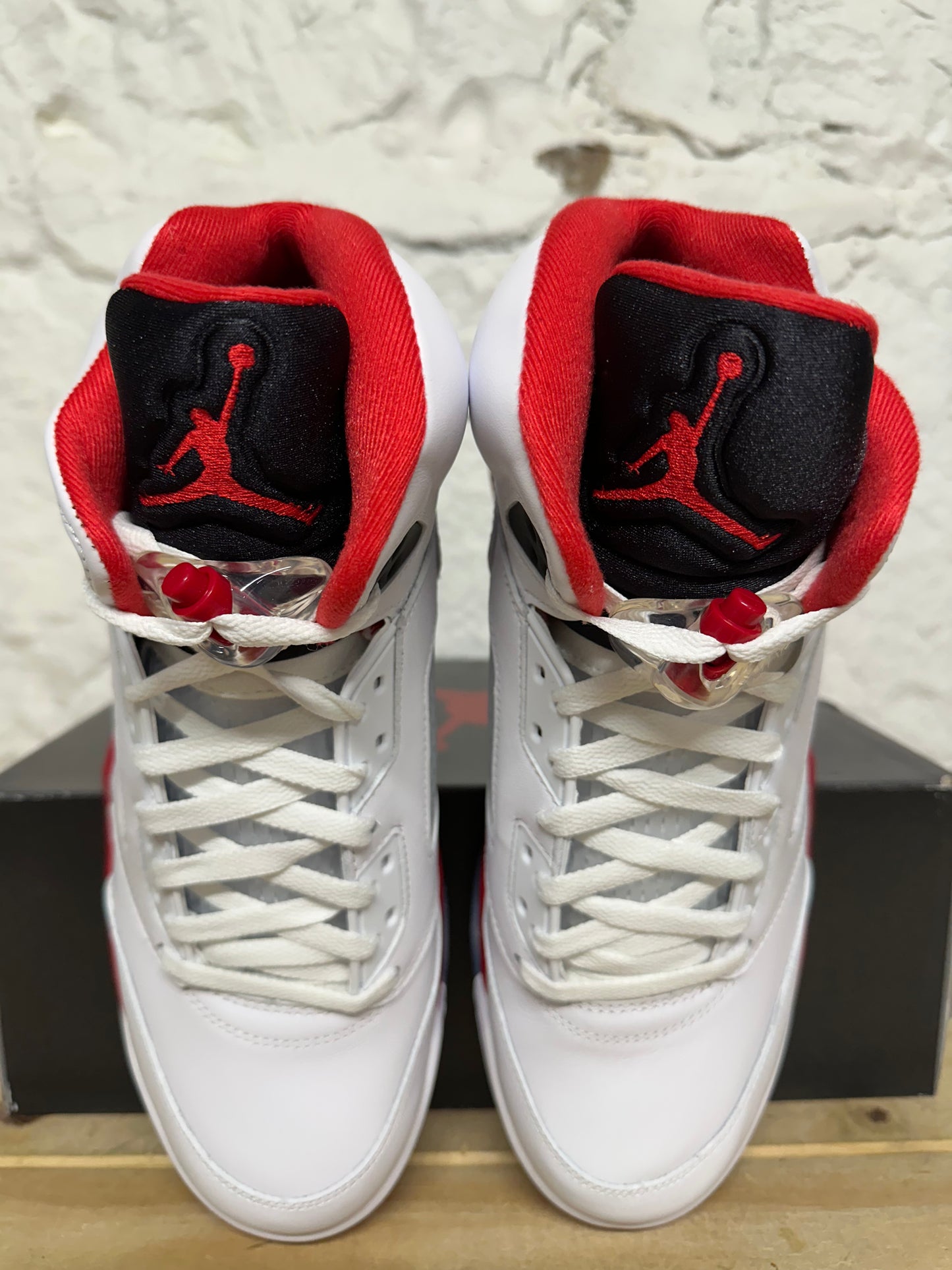 Air Jordan 5 Fire Red Black Tongue (2025) Sz 12 DS