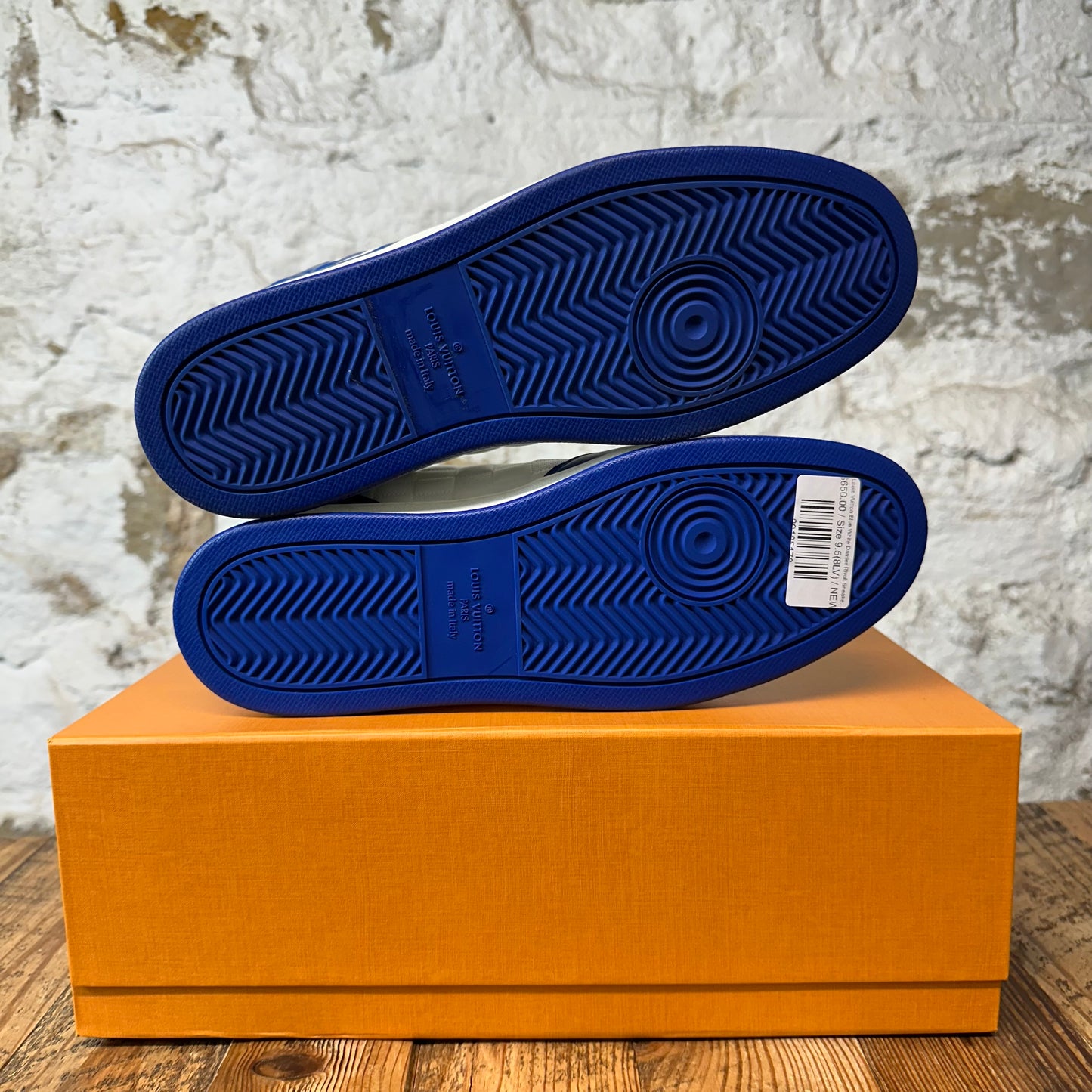 Louis Vuitton Blue White Damier Rivoli Sneaker Sz 9.5 (8LV) DS