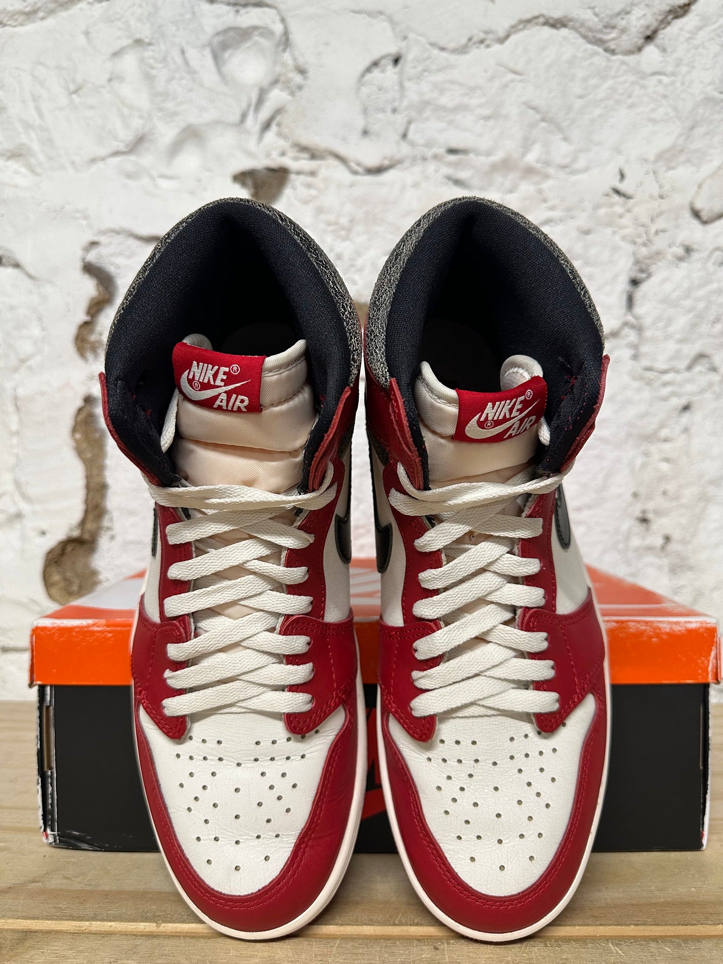 Air Jordan 1 Lost And Found Sz 9.5