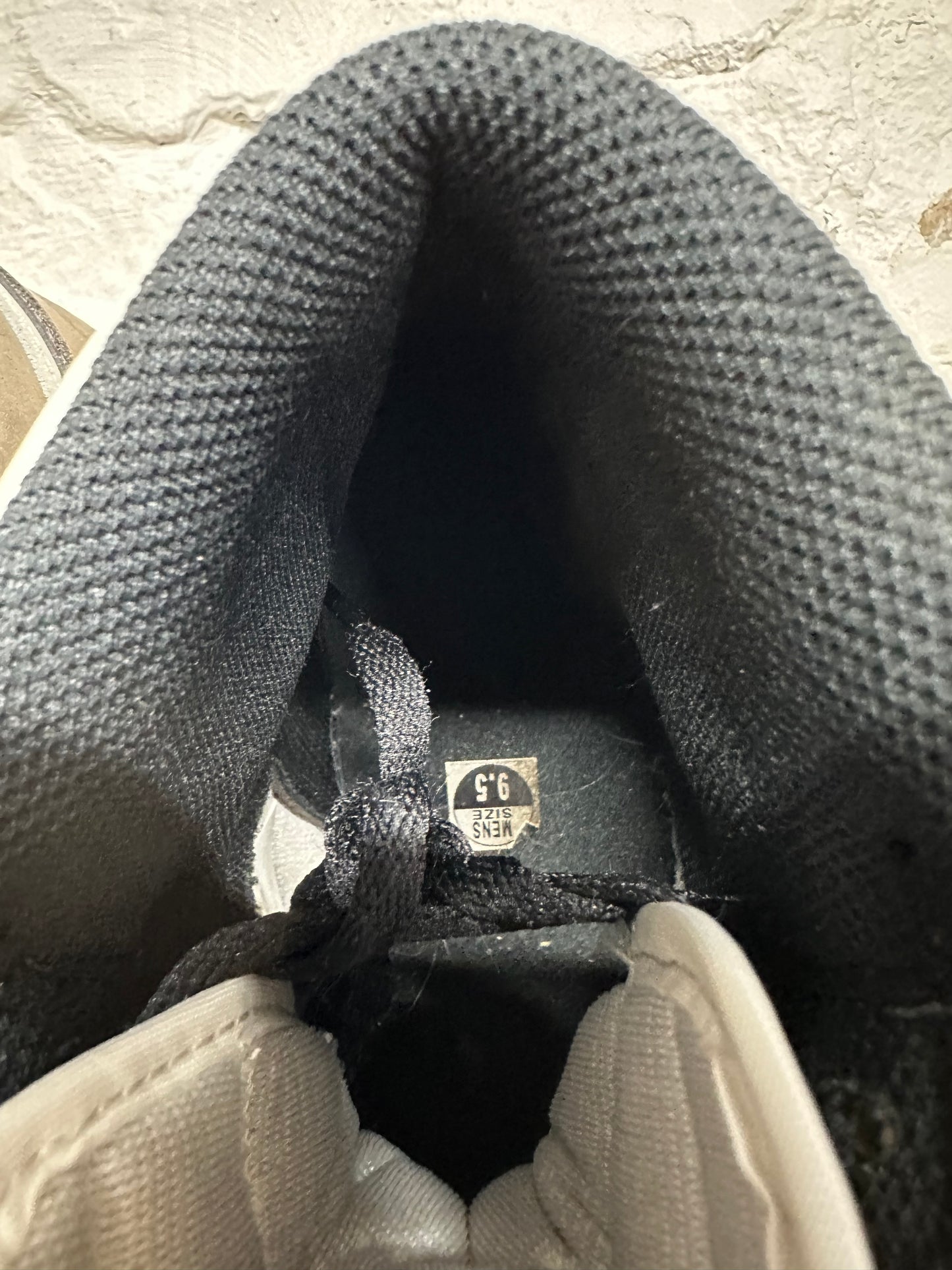 Air Jordan 1 High Dark Mocha Sz 9.5