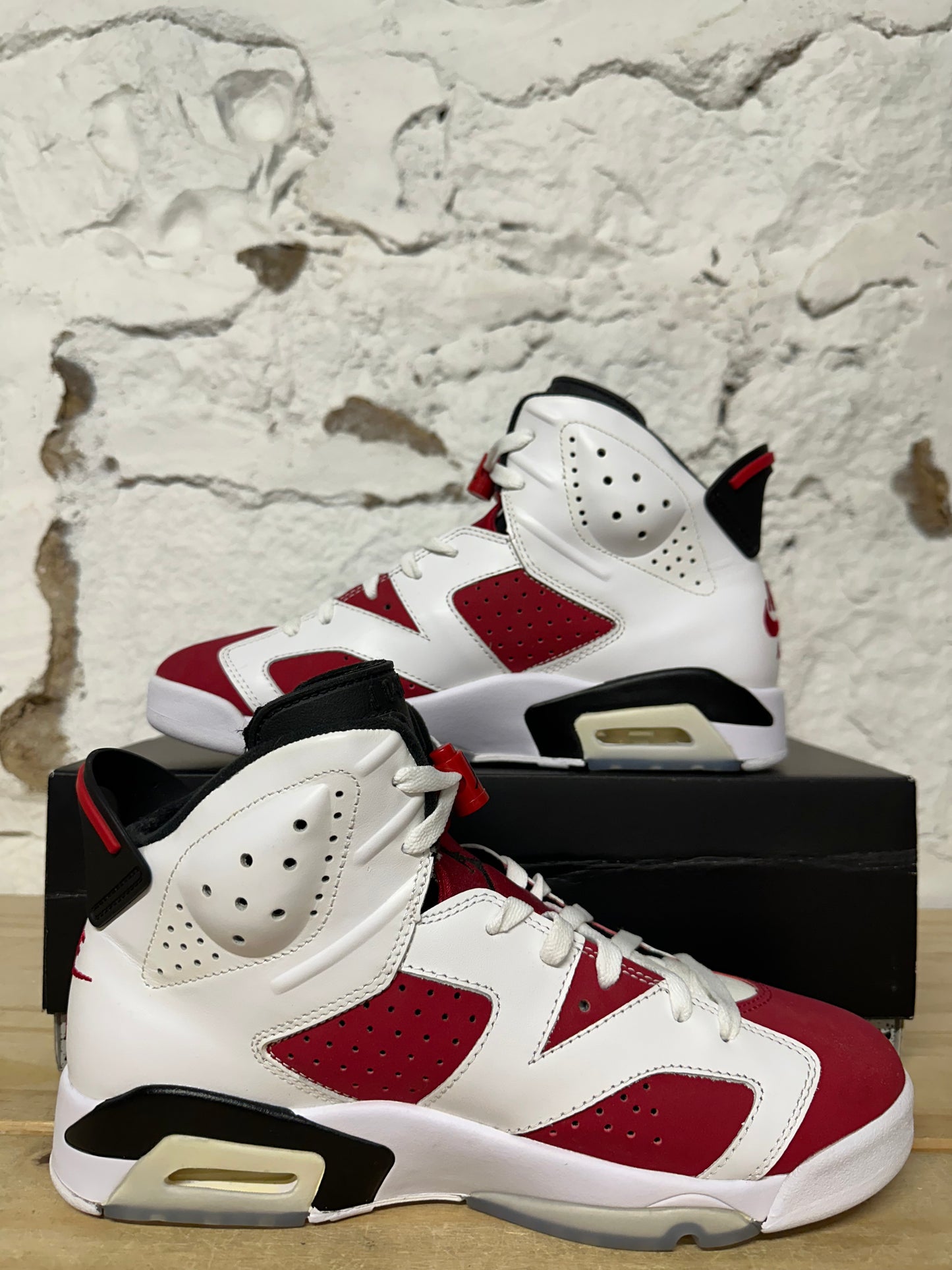 Air Jordan 6 Carmine Sz 8.5