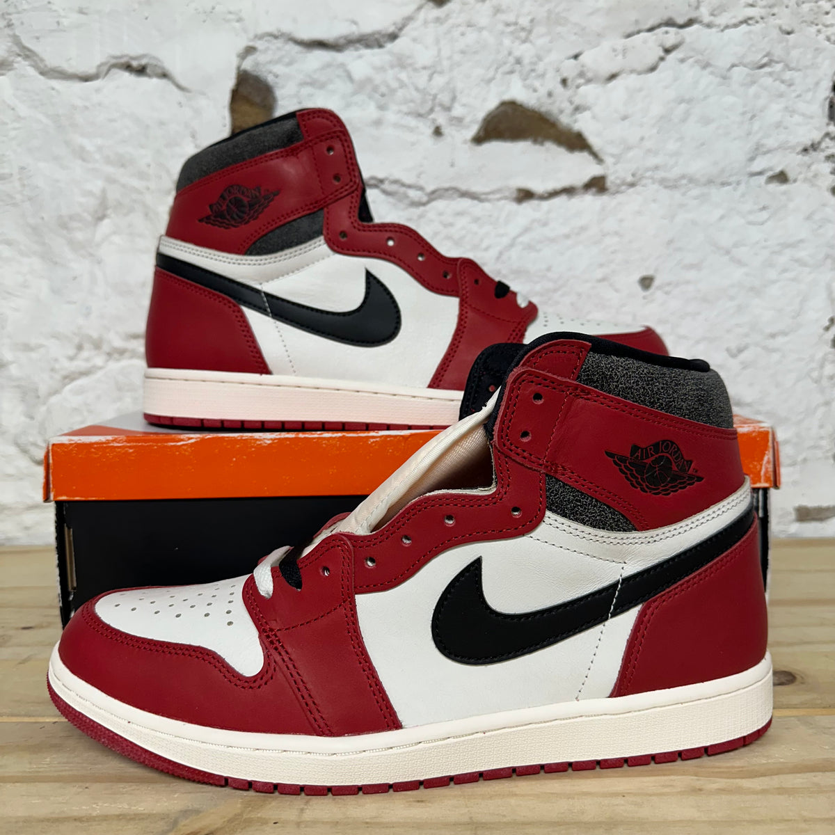 Air Jordan 1 High Chicago Lost and Found Sz 13 DS