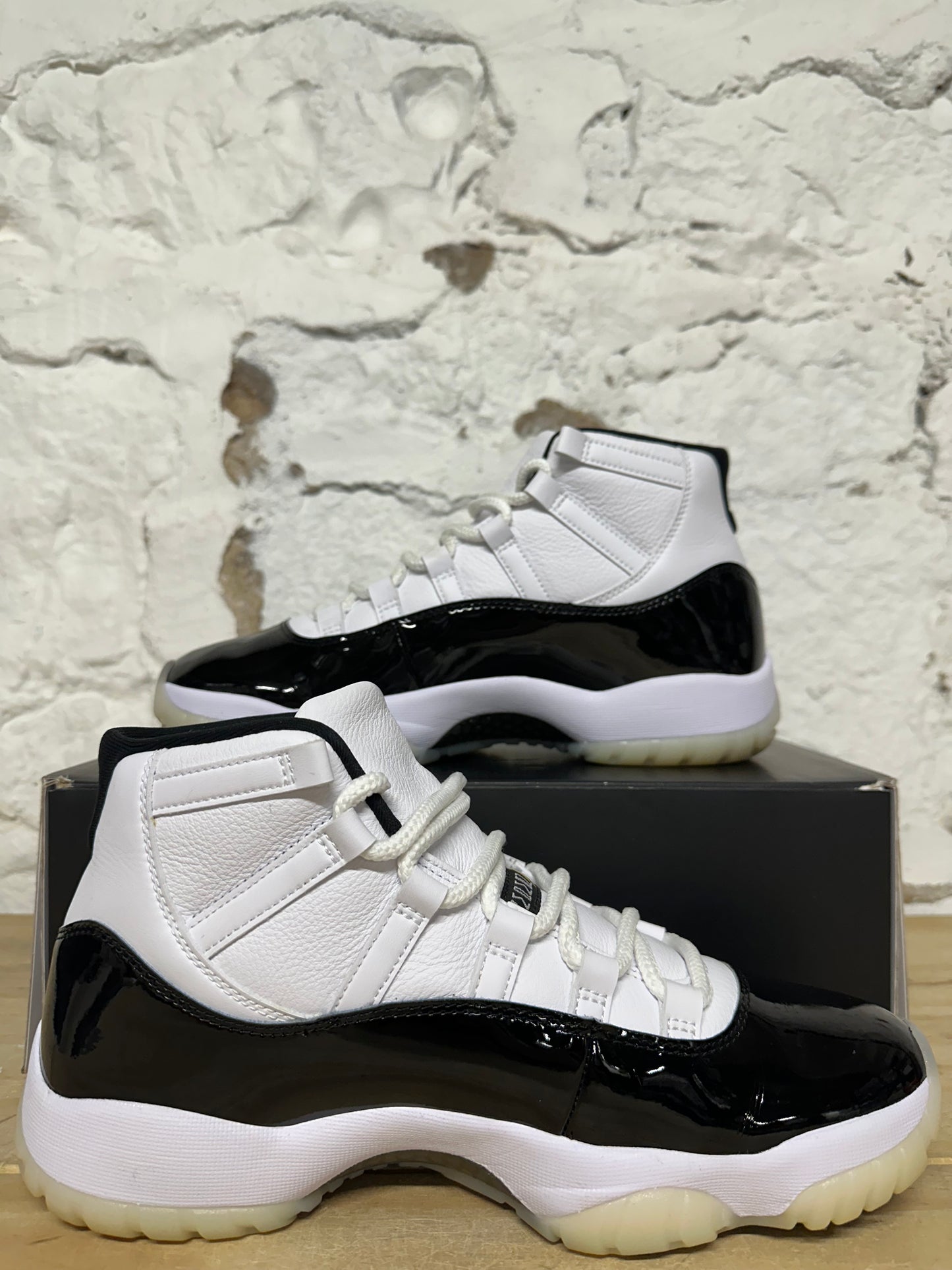 Air Jordan 11 High DMP Gratitude Sz 9