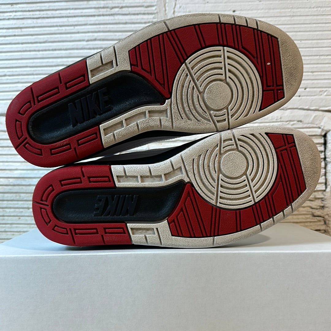 Air Jordan 2 Chicago Sz 7Y