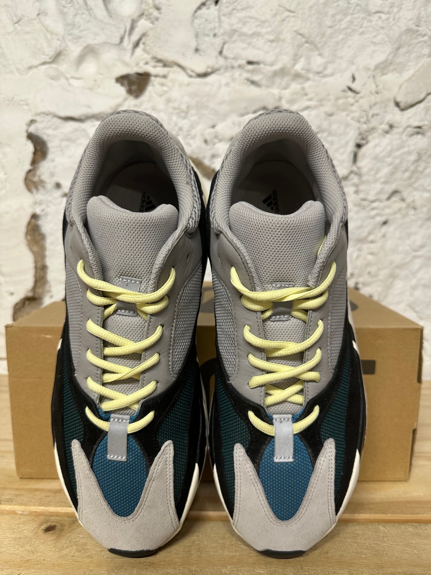 Yeezy 700 Wave Runner Sz 12