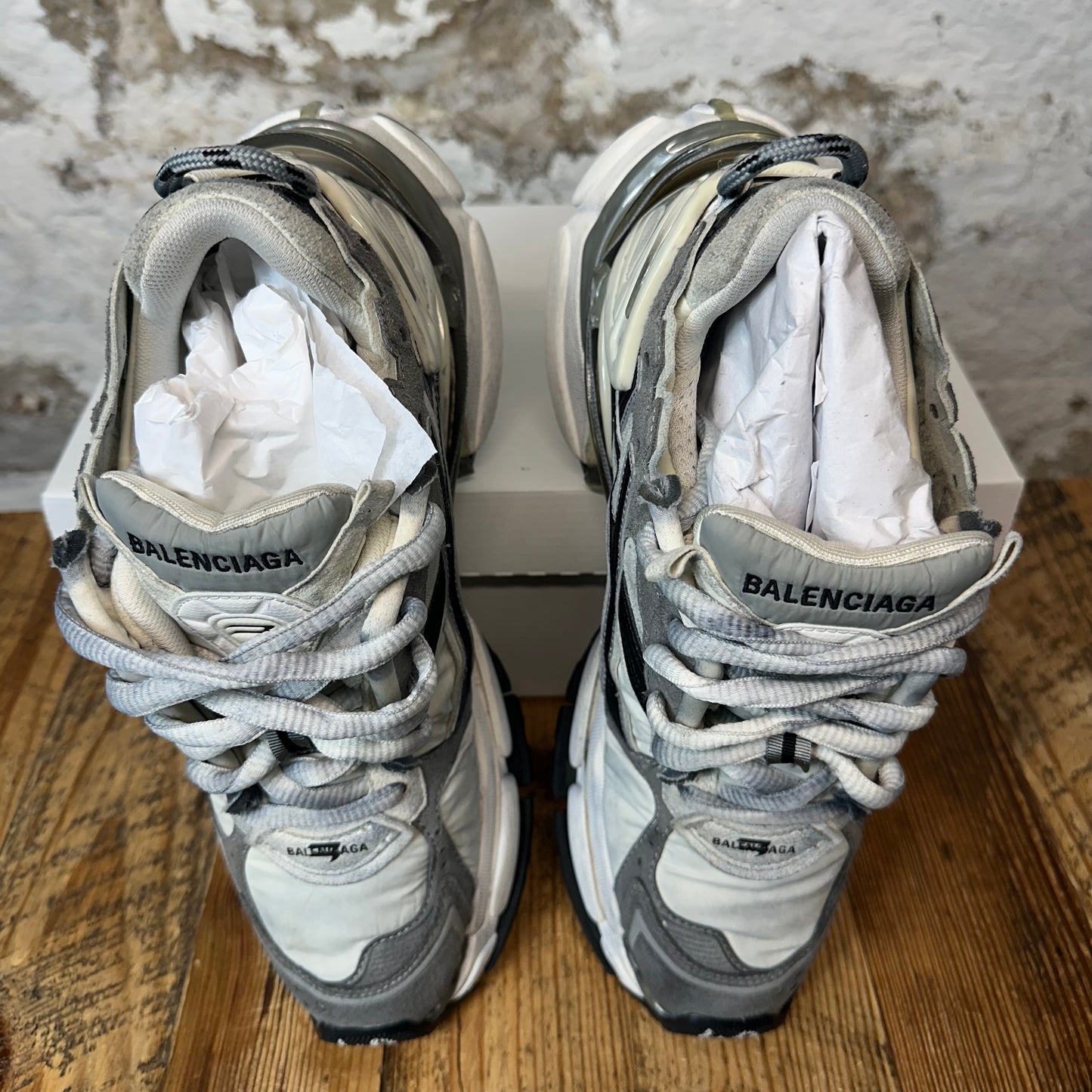 Balenciaga Runner Triple Grey Worn Out Sneaker Sz 7 (40)