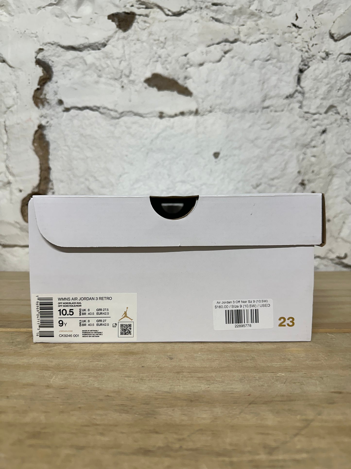 Air Jordan 3 Off Noir Sz 9 (10.5W)