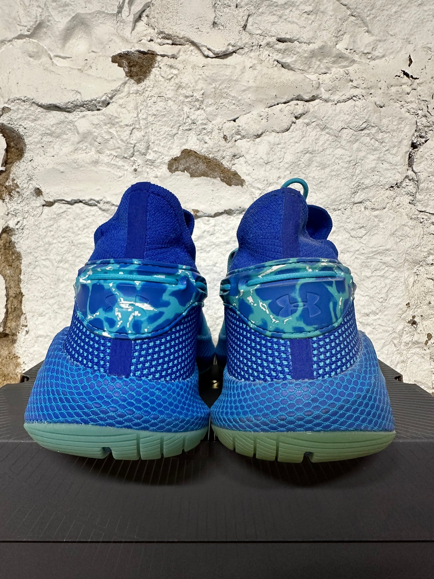 Under Armour Curry 6 Breakthrough Sz 10.5 DS