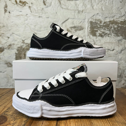 Maison Mihara Black White Peterson Sneaker Sz 8 (41) DS