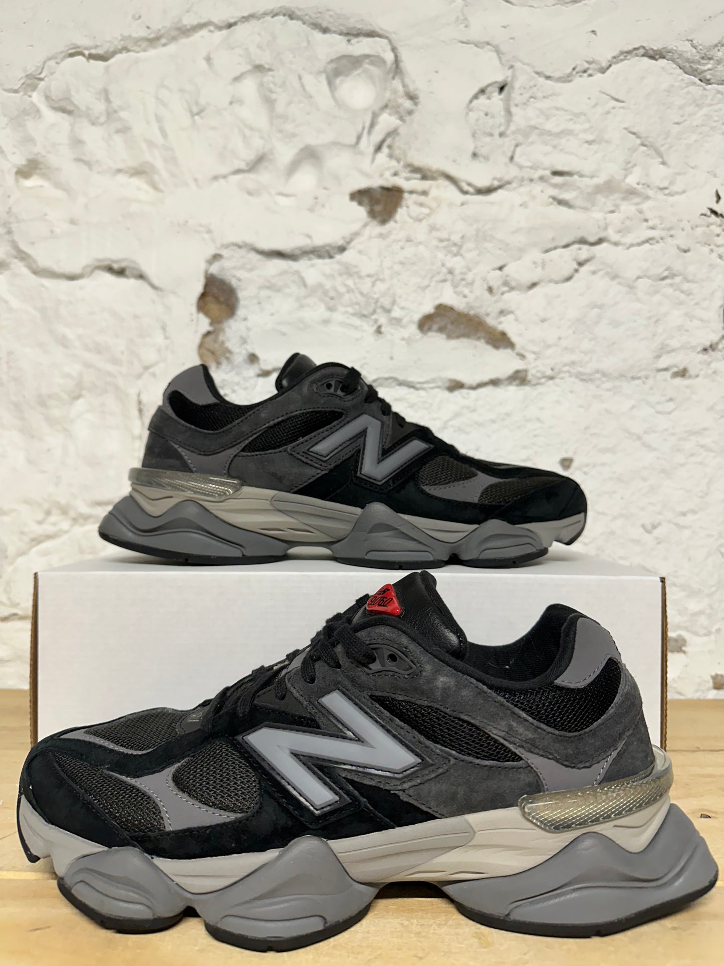New Balance 9060 Shadow Sz 9