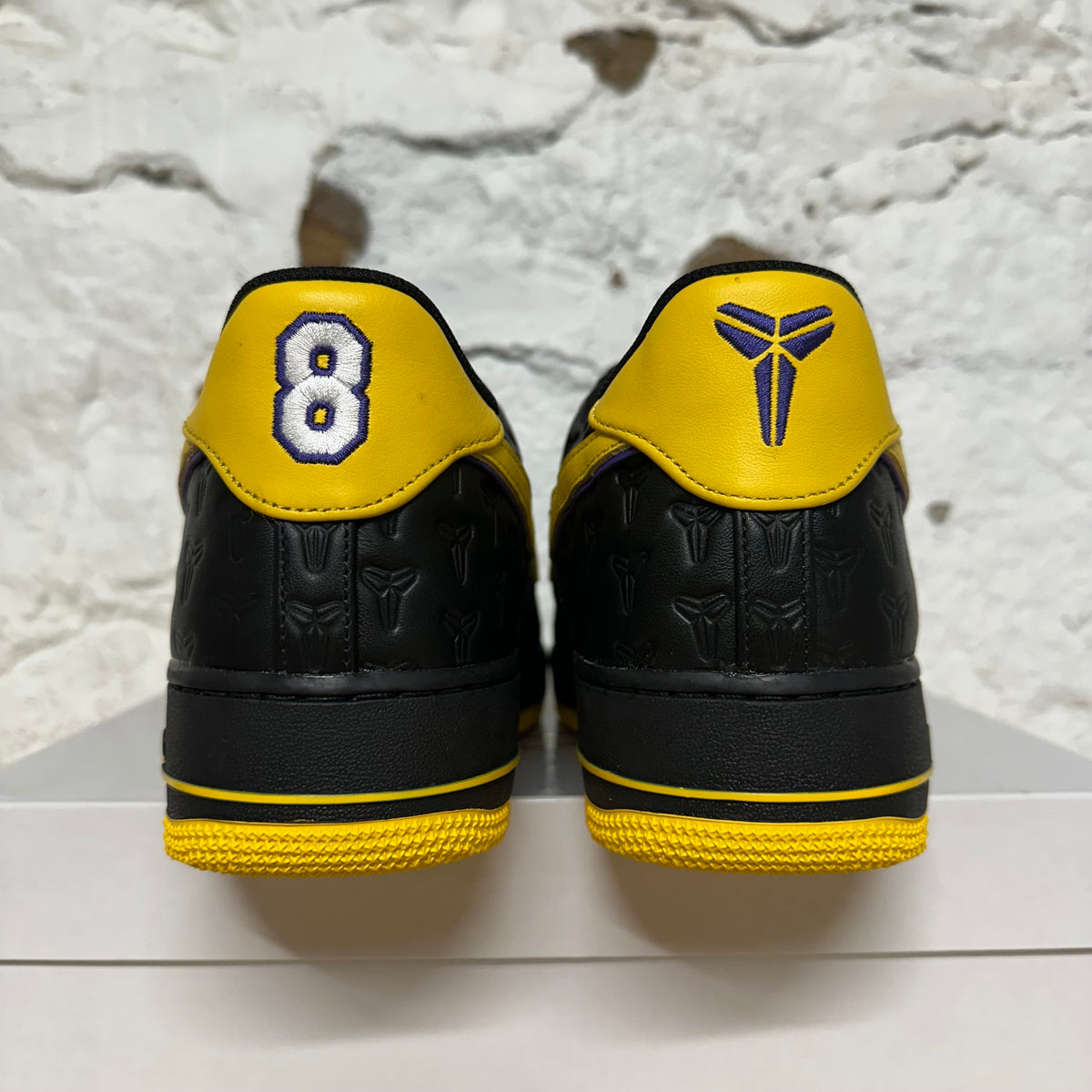 Nike Air Force 1 Low Kobe Bryant Lakers Away (Numbered Editon)  Sz 14 DS