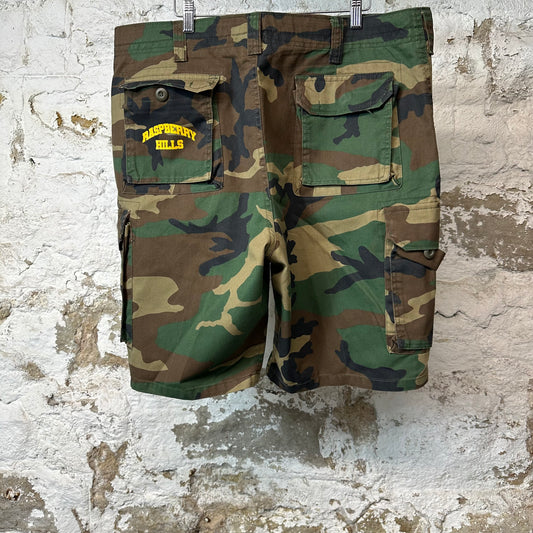 GV Gallery Raspberry Hills Camo Shorts Sz L