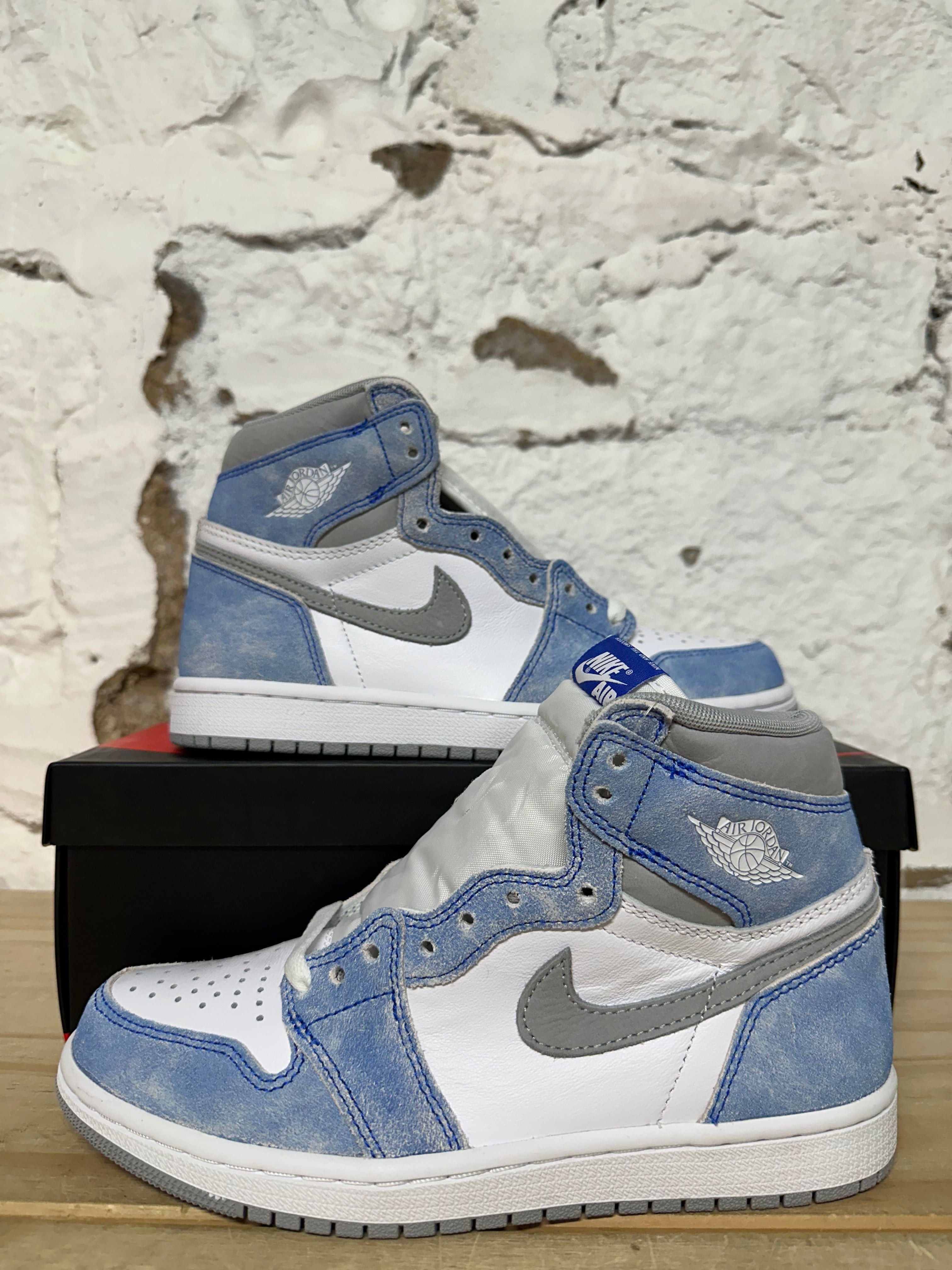 Air Jordan 1 High Hyper Royal Sz 5.5 DS