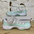 Air Jordan 11 Low Igloo Sz 8.5 (10W)