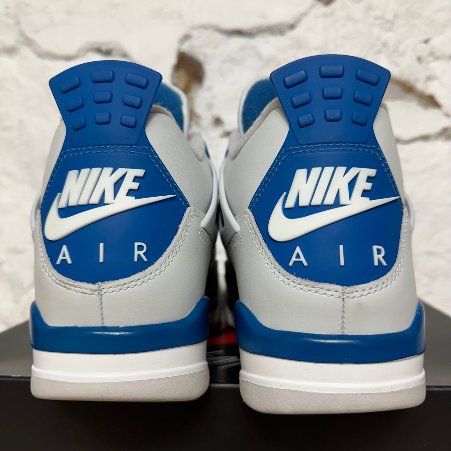 Air Jordan 4 Military Blue (2024) Sz 9
