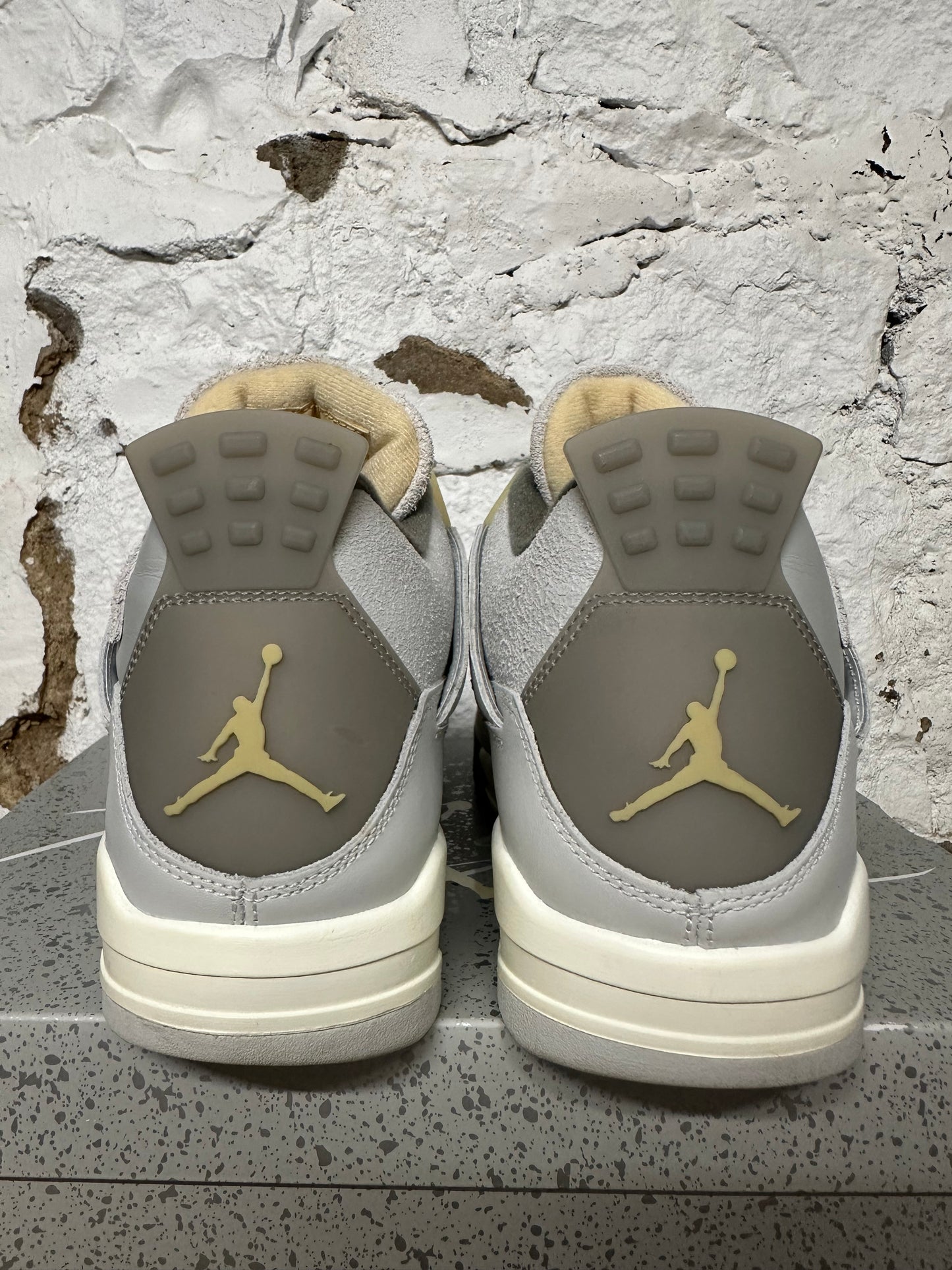 Air Jordan 4 Craft Photon Dust Sz 13