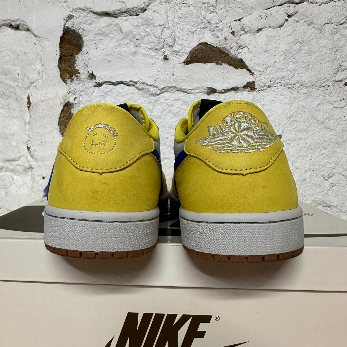 Air Jordan 1 Low Travis Scott Canary Sz 11 (12.5W)