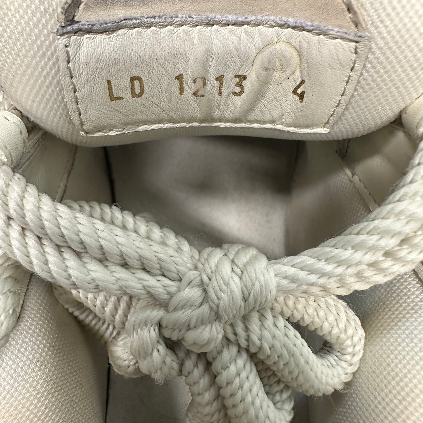 Louis Vuitton Biege Cream Skate Sneaker Sz 5.5 (4LV)