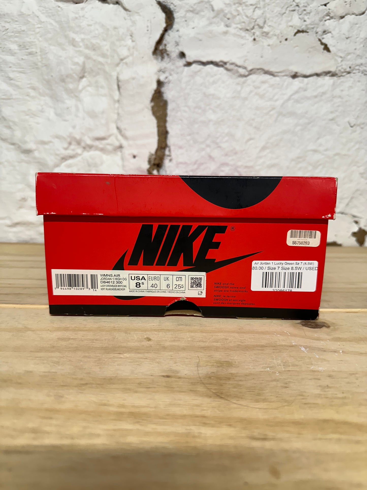 Air Jordan 1 High Lucky Green Sz 7 (8.5W)