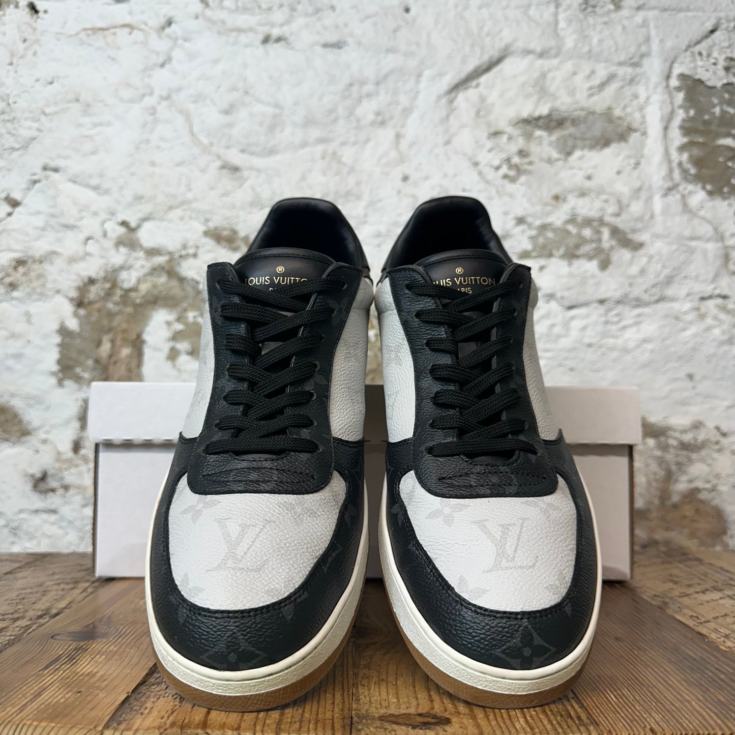 Louis Vuitton Rivoli Black White Brown Monogram Sneaker Sz 10.5 (9LV)