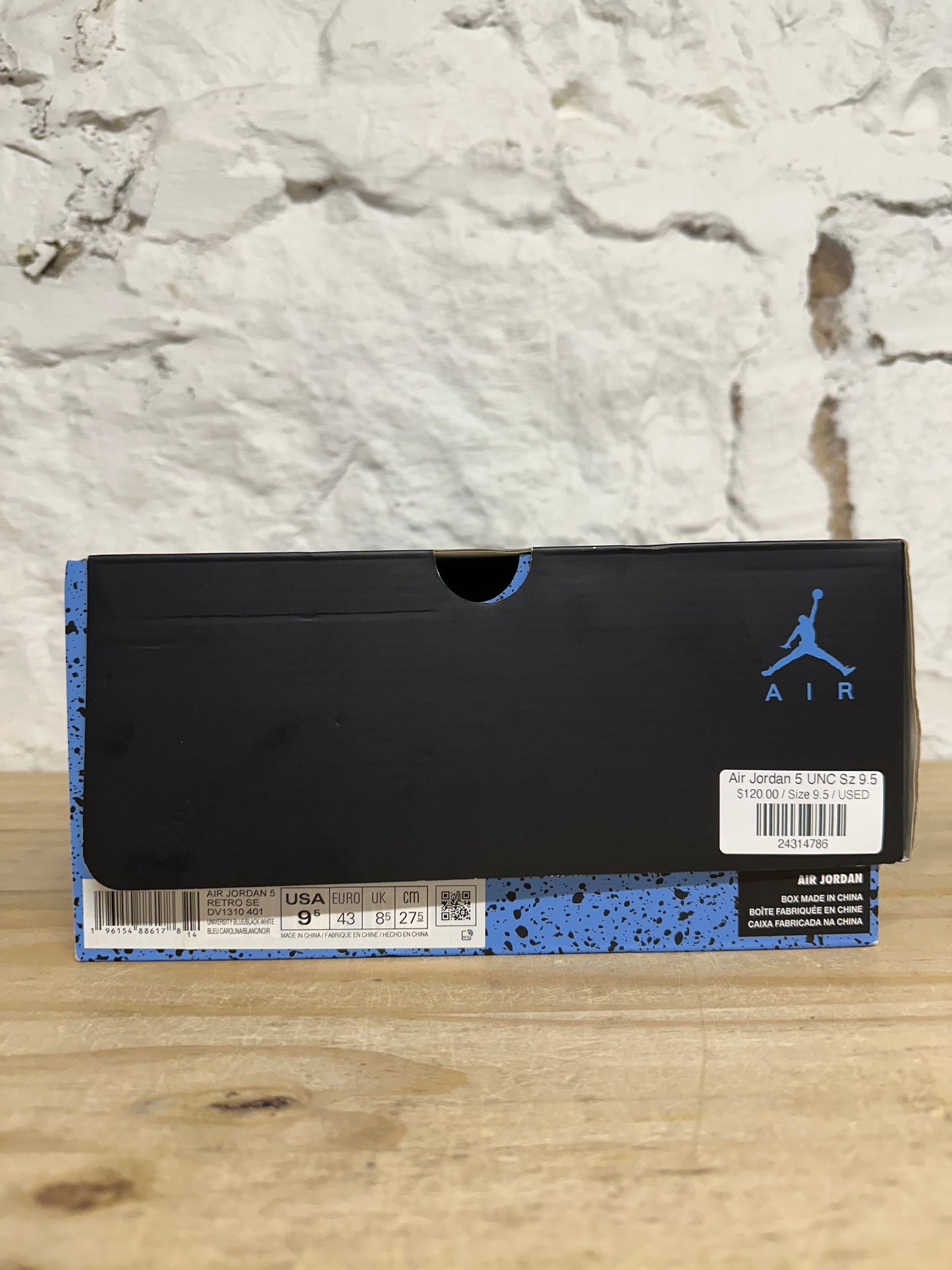 Air Jordan 5 UNC University Blue Sz 9.5