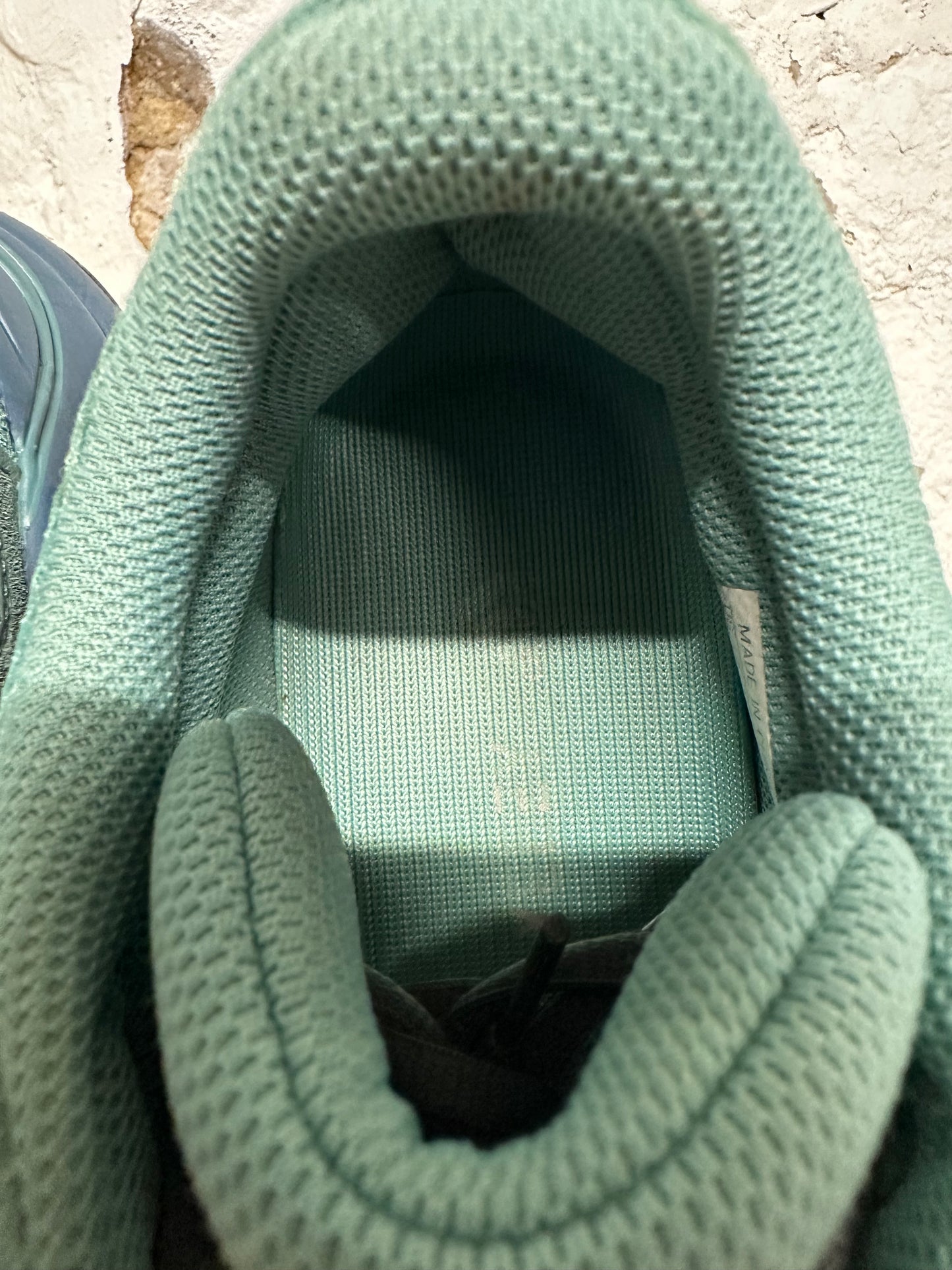 Yeezy 700 Faded Azure Sz 8.5