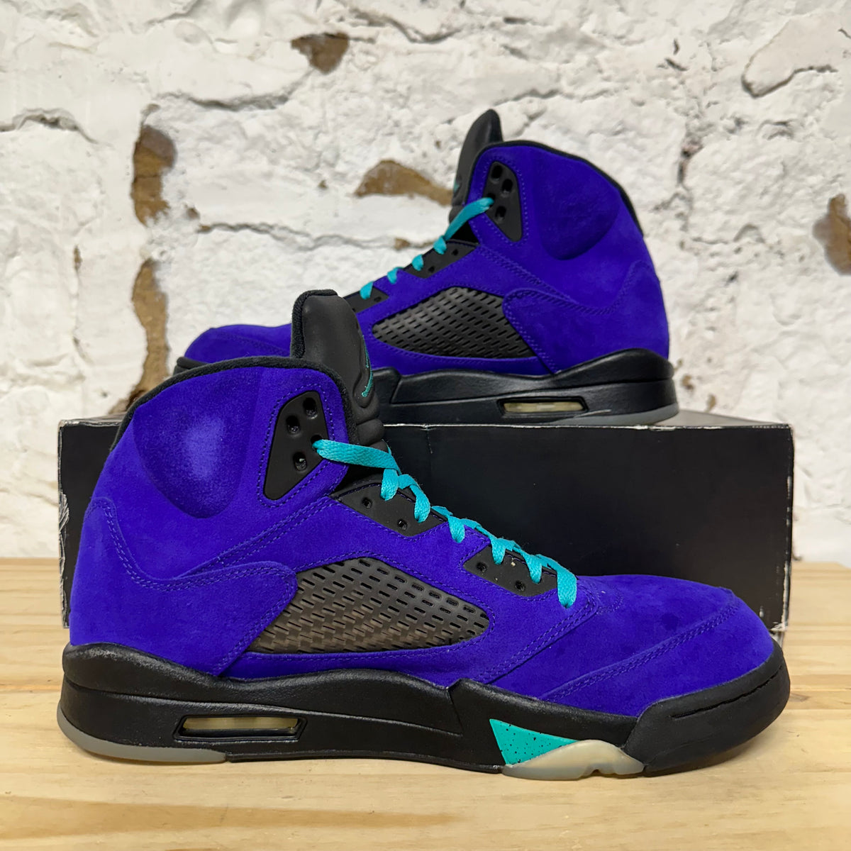 Air Jordan 5 Alternate Grape Sz 12.5