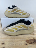 Yeezy 700 V3 Safflower Sz 10