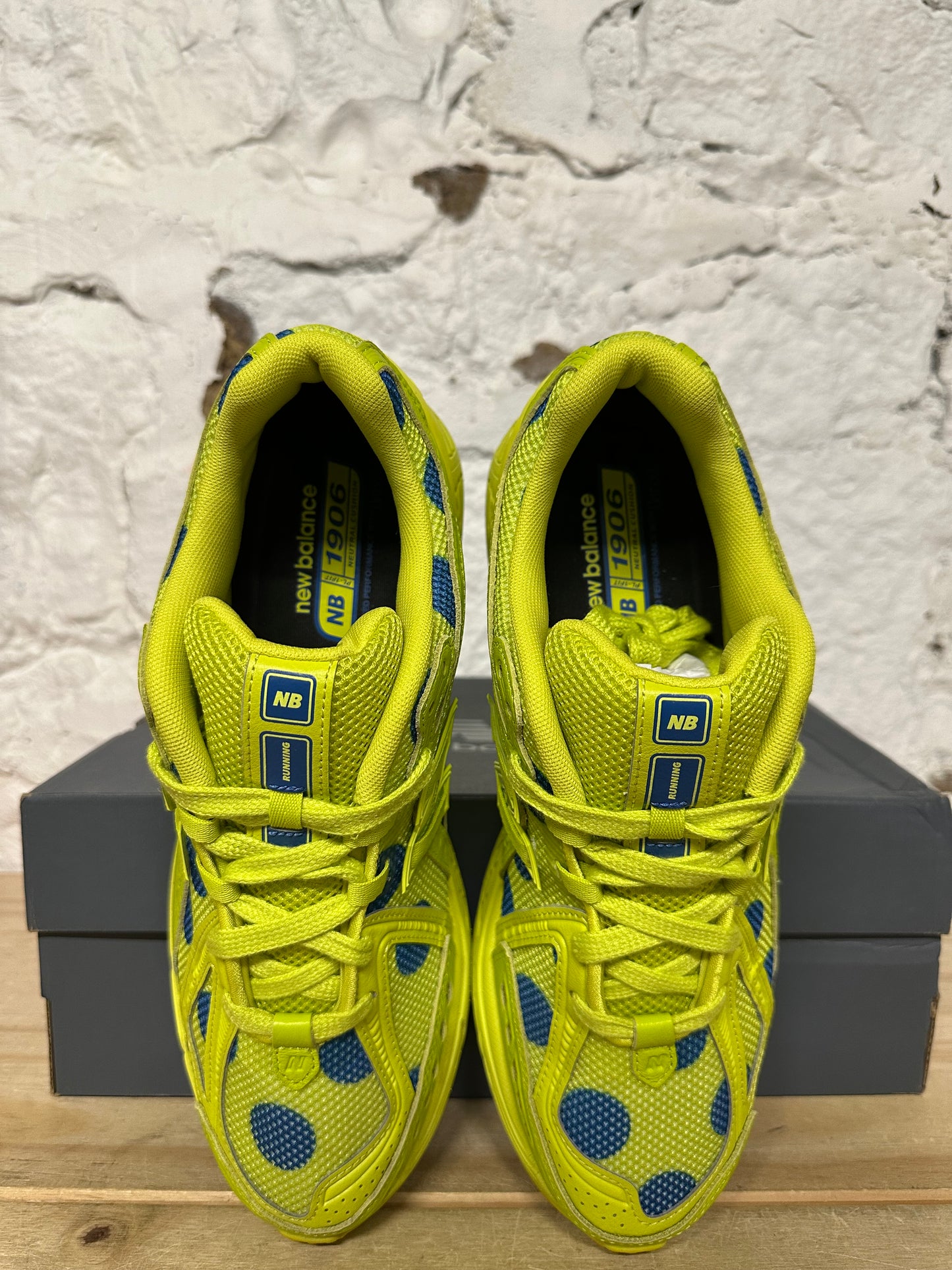 New Balance 1906R Polka Dot Tea Tree Sz 11 DS