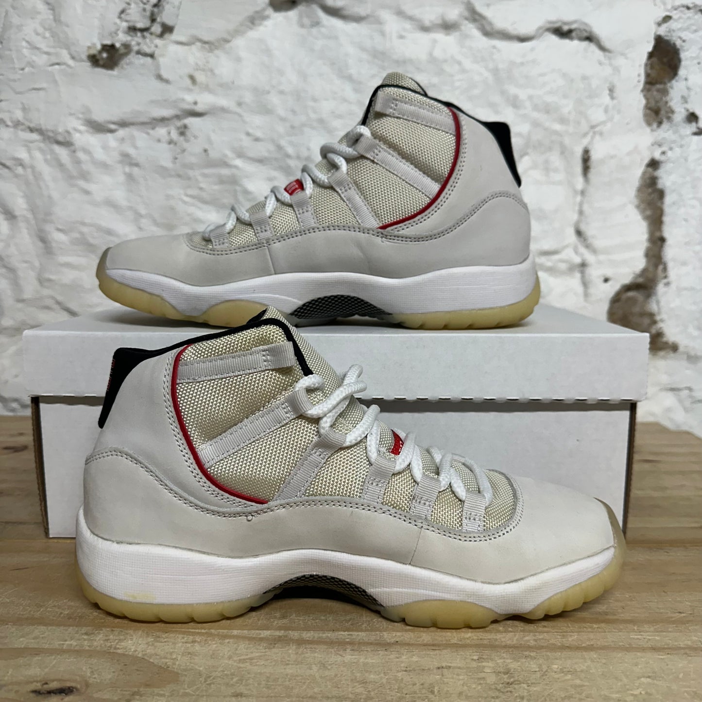Air Jordan 11 High Platinum Tint Sz 7Y DS